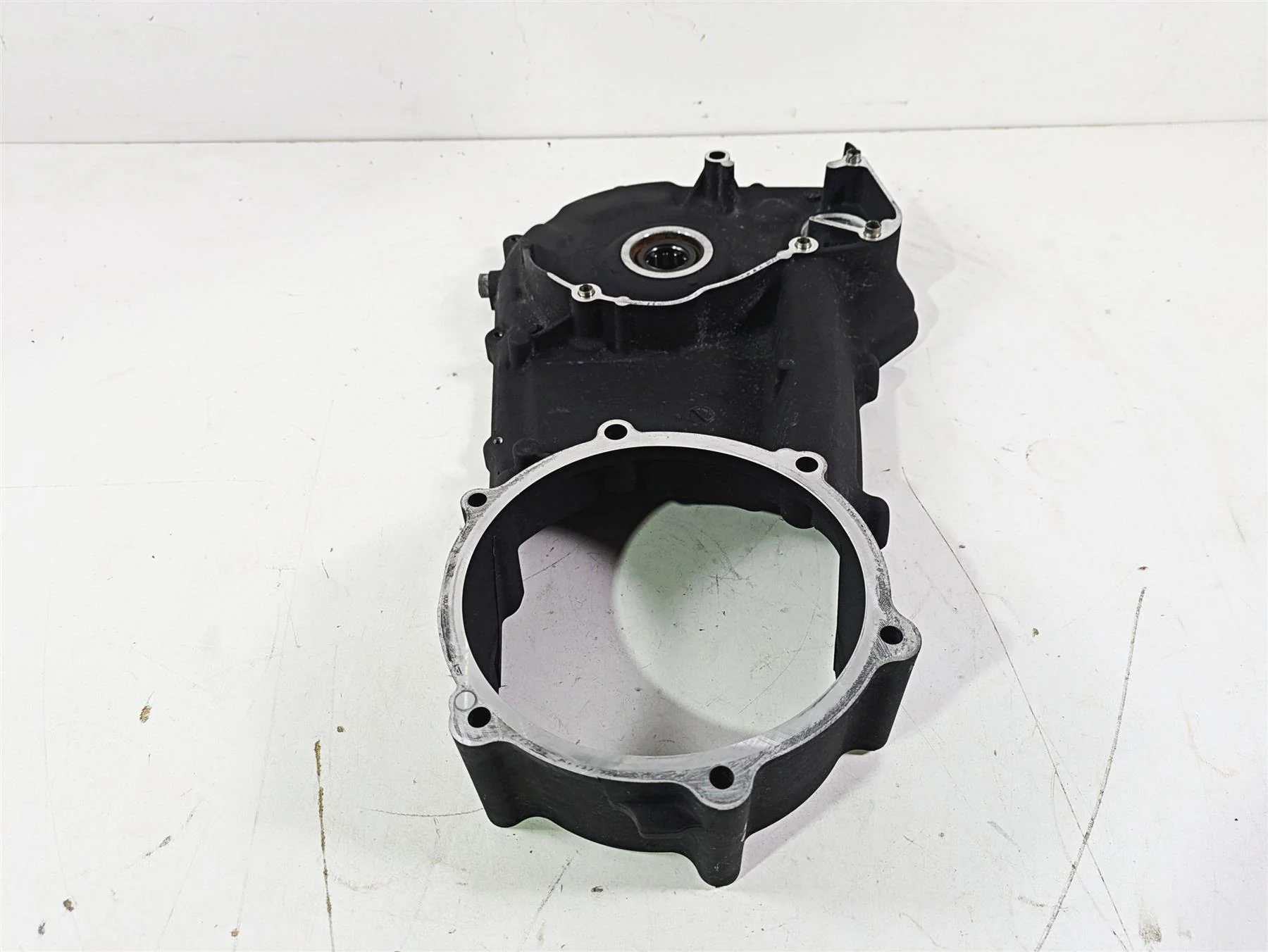 2009 Harley FXCWC Softail Rocker Inner Primary Drive Clutch Cover 60701-08 - Image 2