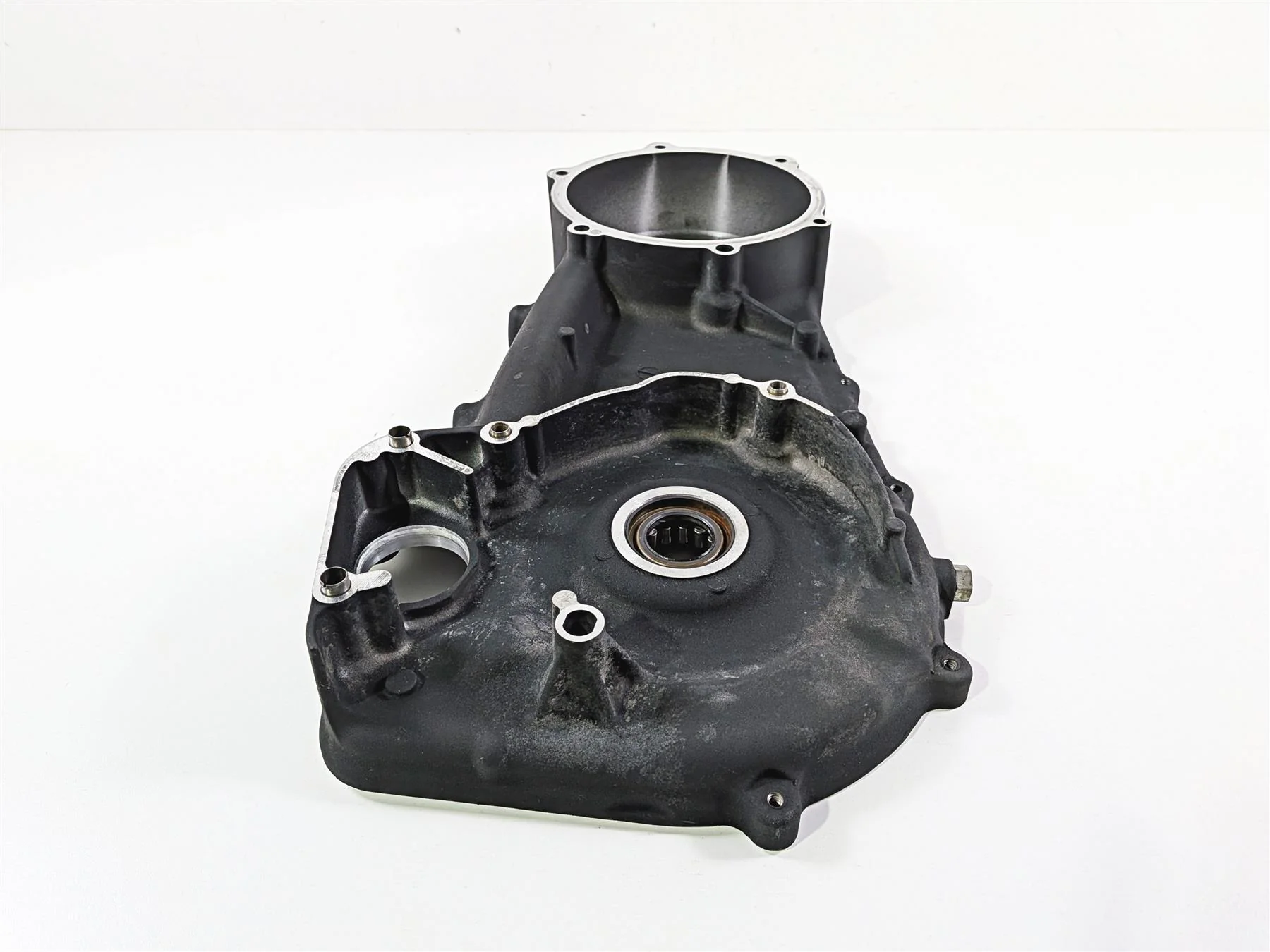 2009 Harley FXCWC Softail Rocker Inner Primary Drive Clutch Cover 60701-08 - Image 4