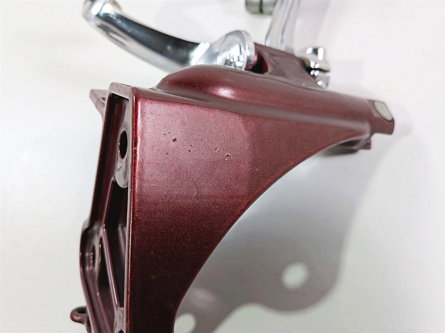 2009 Harley FXCWC Softail Rocker Left Front Footpeg Mount & Shifter 33751-08COZ - Image 9