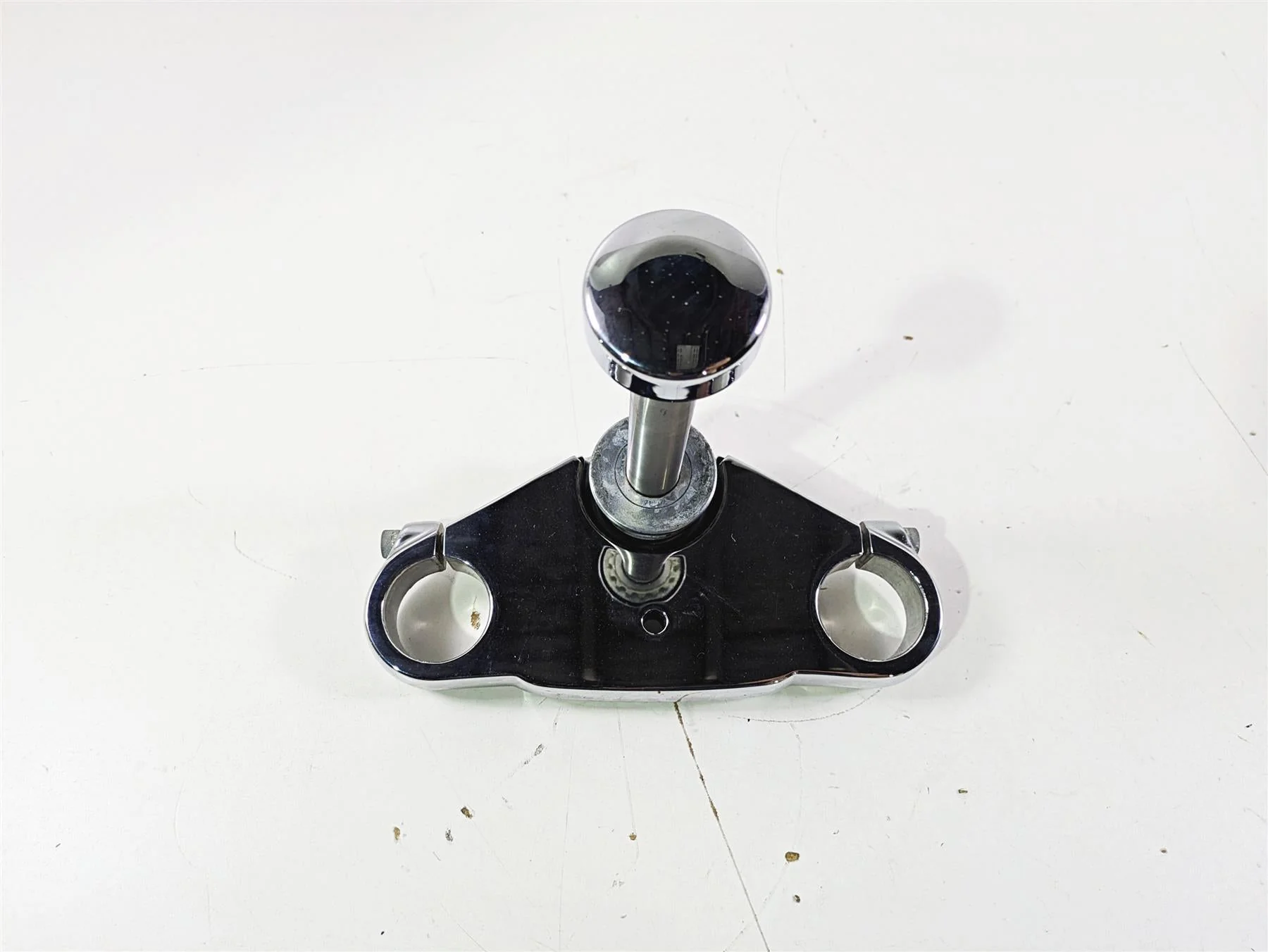 2009 Harley FXCWC Softail Rocker Lower Triple Tree Steering Clamp 49mm 46429-08 - Image 2