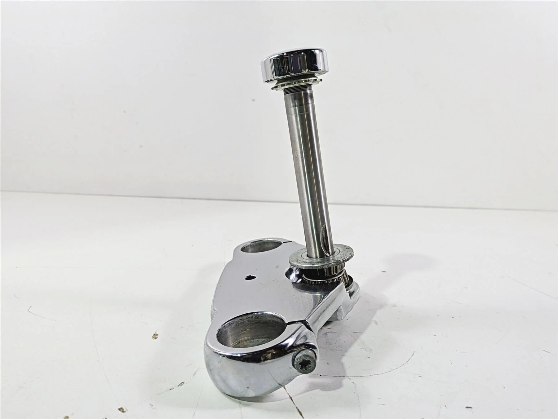 2009 Harley FXCWC Softail Rocker Lower Triple Tree Steering Clamp 49mm 46429-08 - Image 5