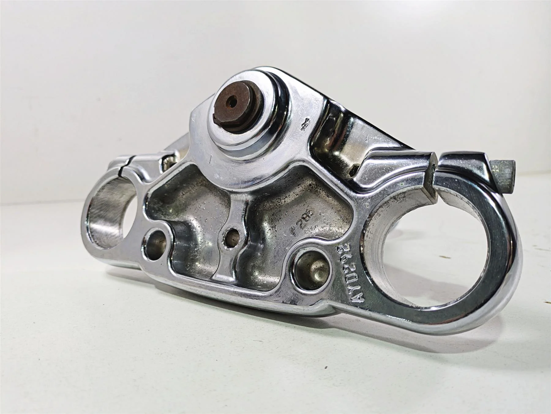 2009 Harley FXCWC Softail Rocker Lower Triple Tree Steering Clamp 49mm 46429-08 - Image 7