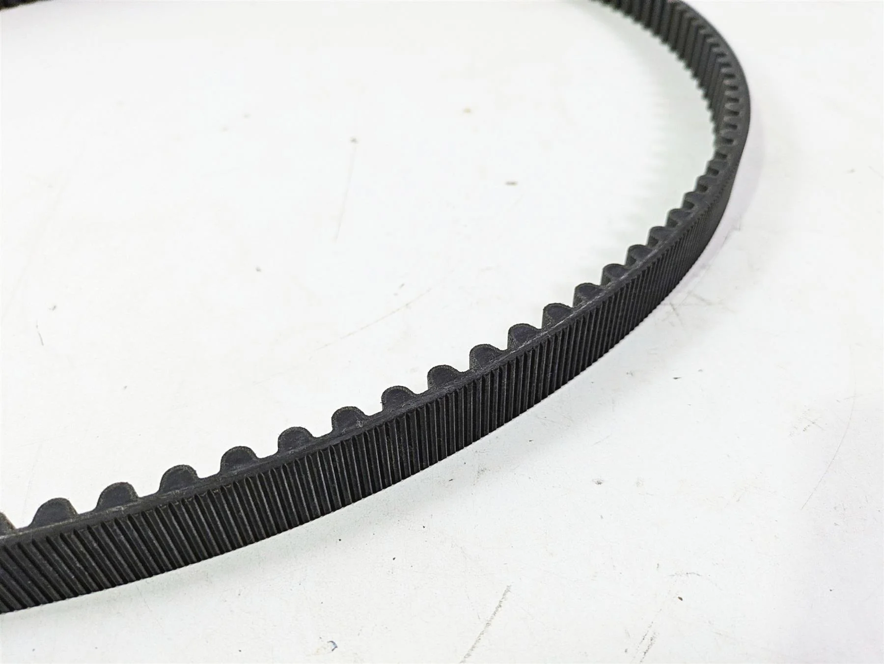 2009 Harley FXCWC Softail Rocker Main Drive Belt 133T 1" 40058-07 - Image 7