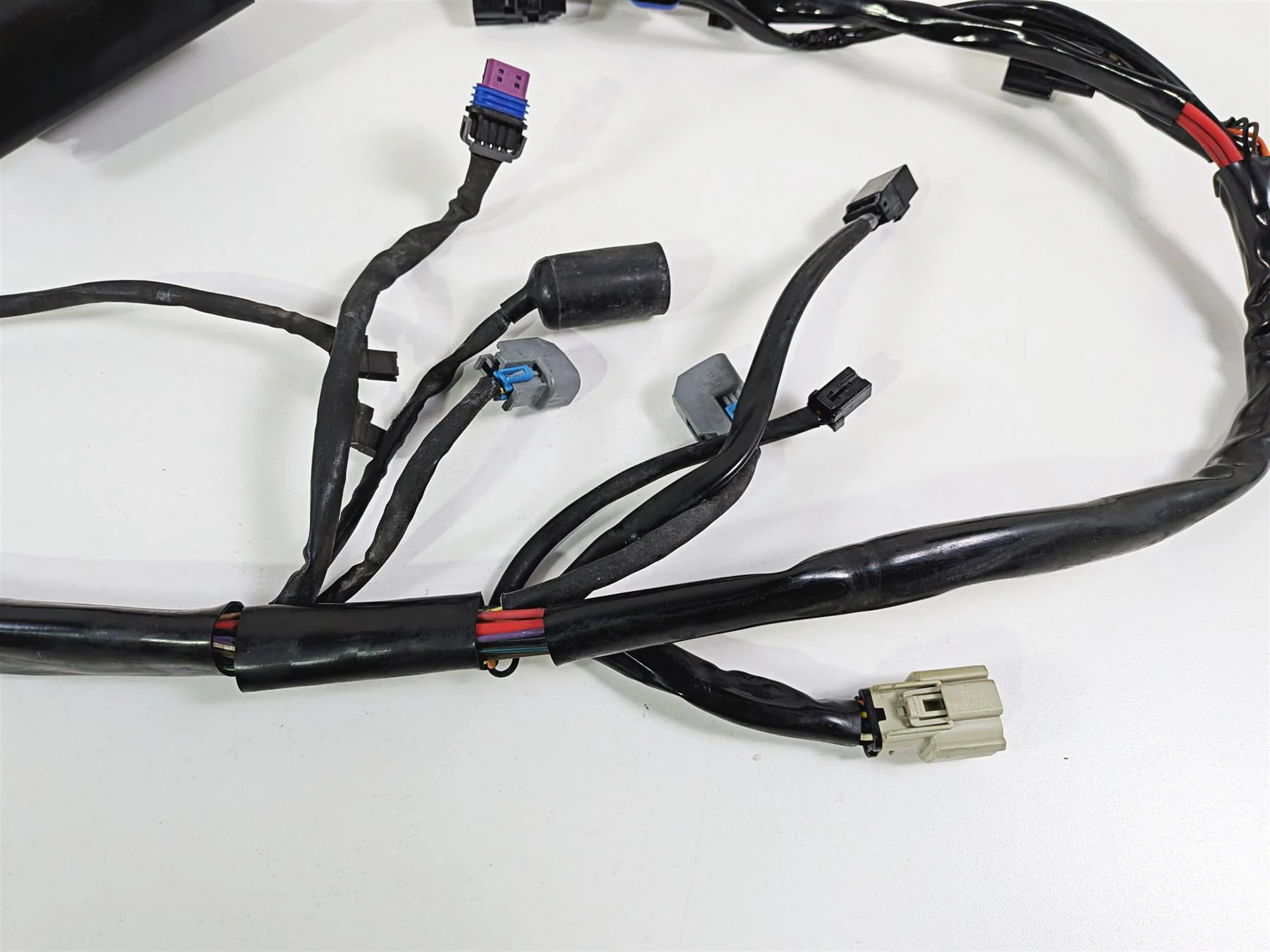2009 Harley FXCWC Softail Rocker Main Wiring Harness Loom - No Cuts 70452-08 - Image 5