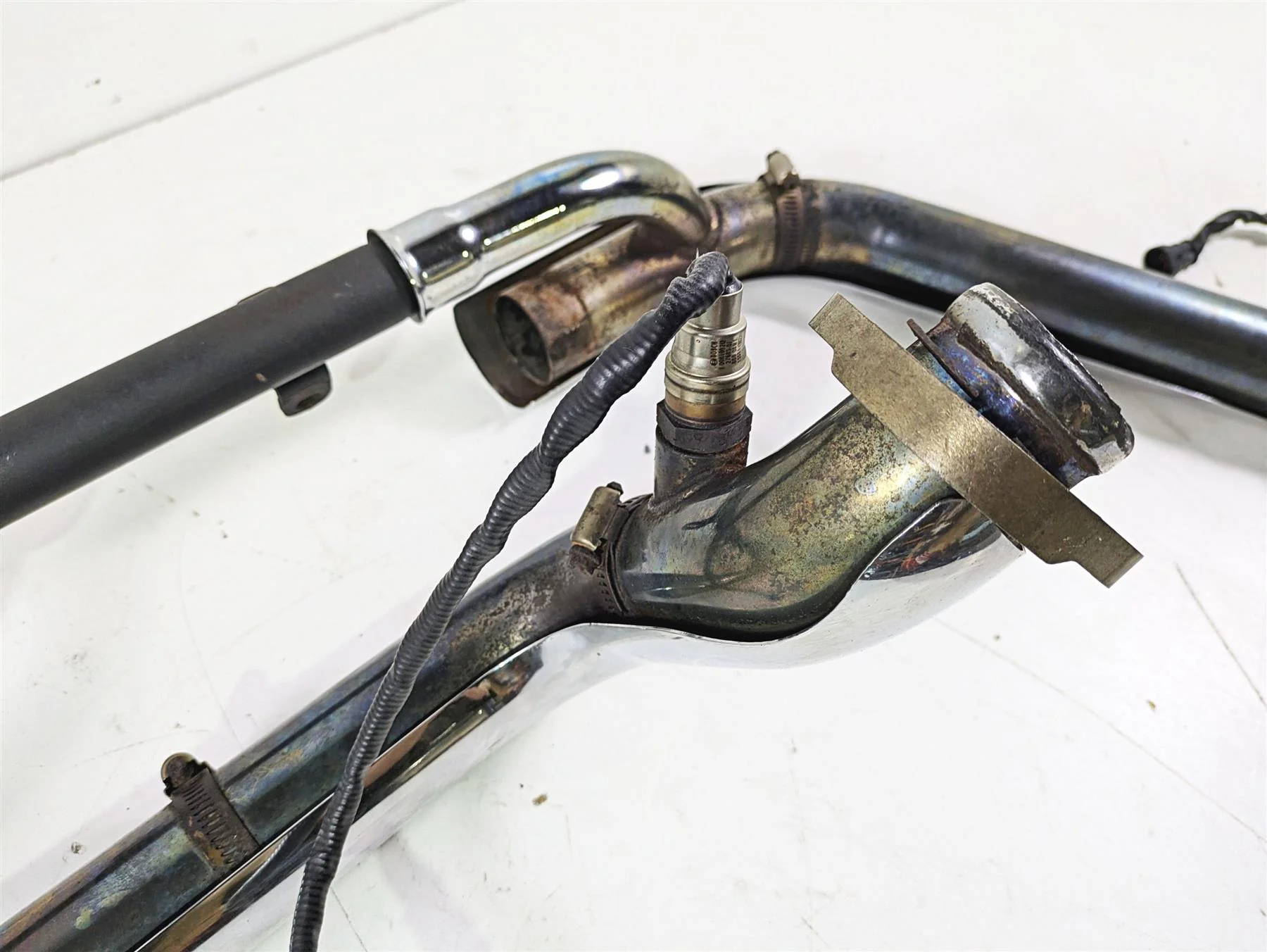 2009 Harley FXCWC Softail Rocker Oem Exhaust Header Pipe Set 65842-07 66780-07 - Image 7
