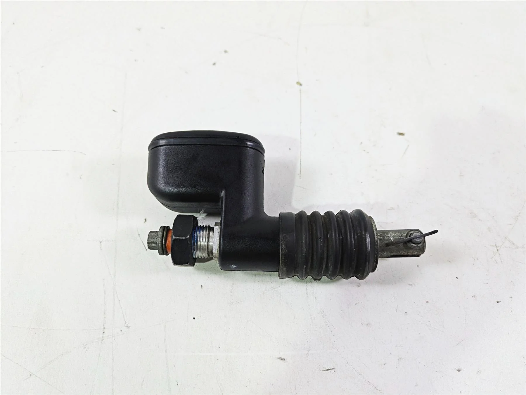 2009 Harley FXCWC Softail Rocker Rear Brake Master Cylinder 41767-05E