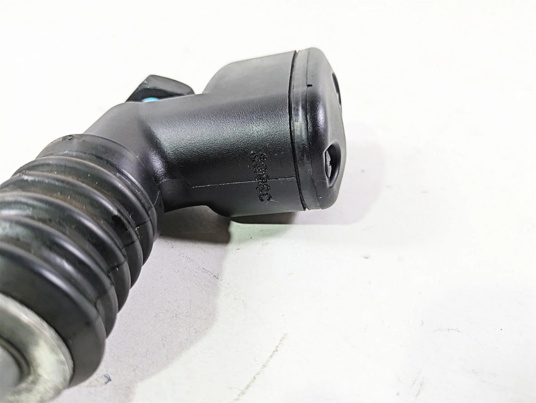 2009 Harley FXCWC Softail Rocker Rear Brake Master Cylinder 41767-05E - Image 7