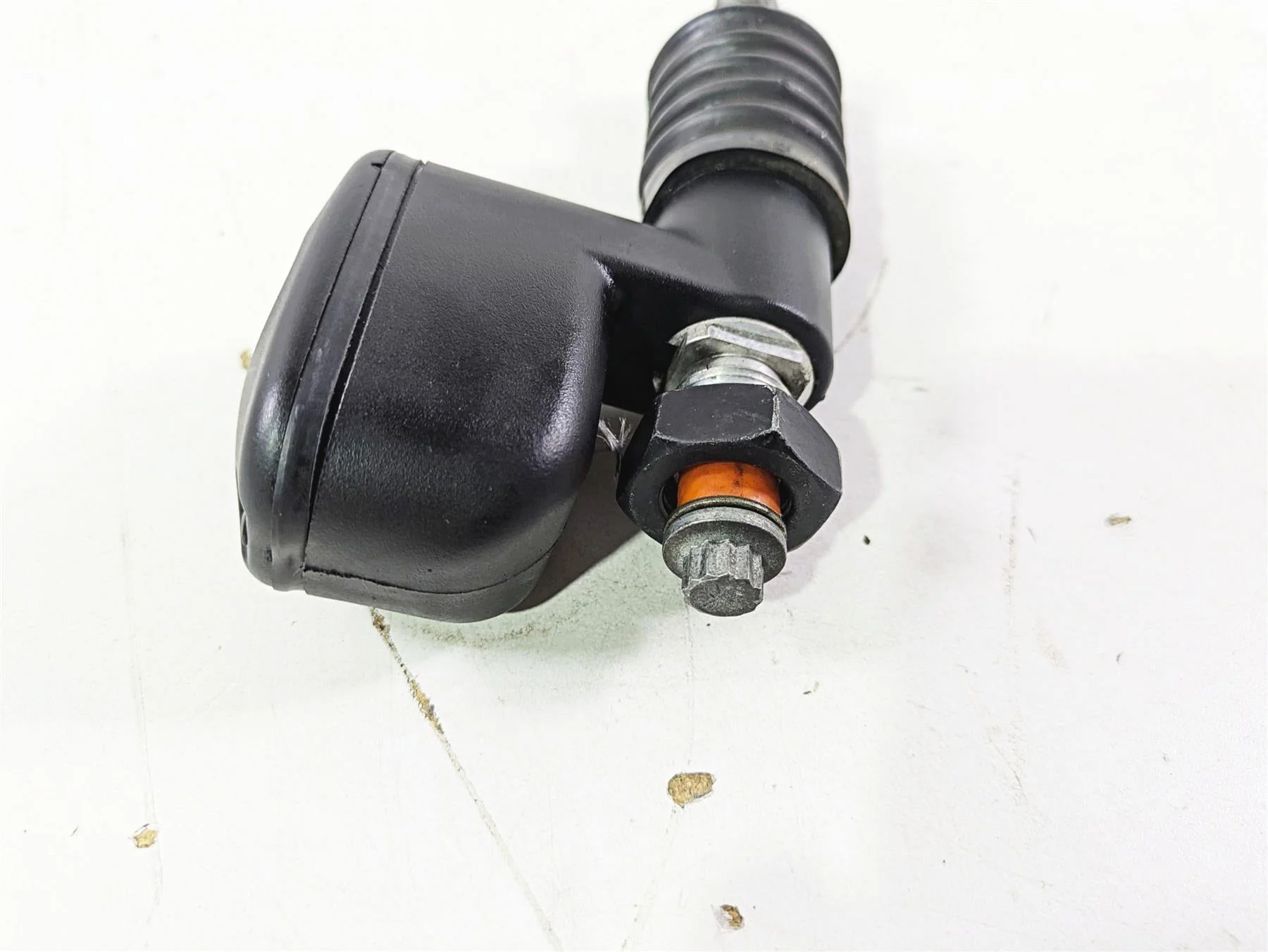 2009 Harley FXCWC Softail Rocker Rear Brake Master Cylinder 41767-05E - Image 9