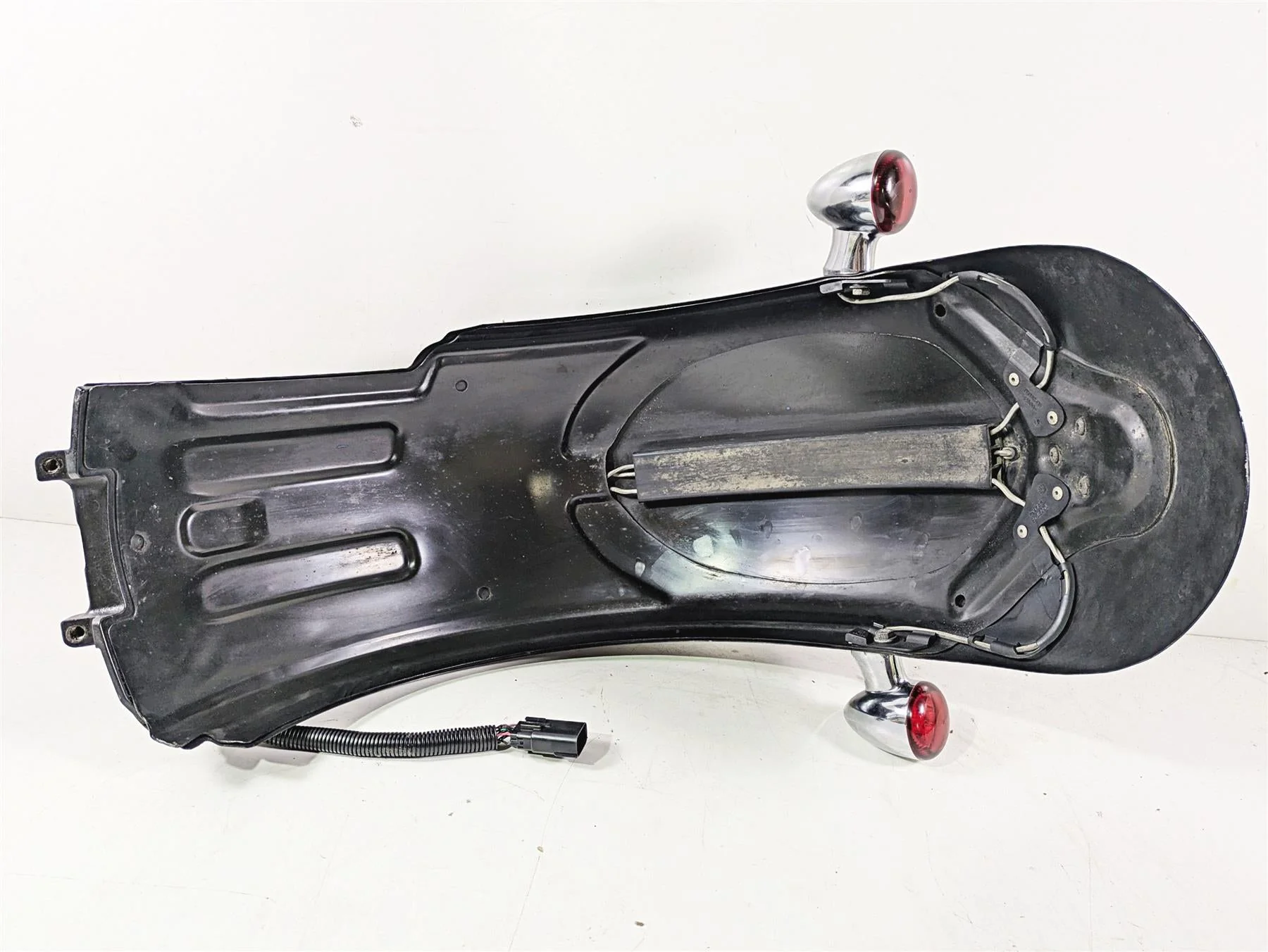 2009 Harley FXCWC Softail Rocker Rear Fender Vivid Black - Read 60132-08A - Image 10