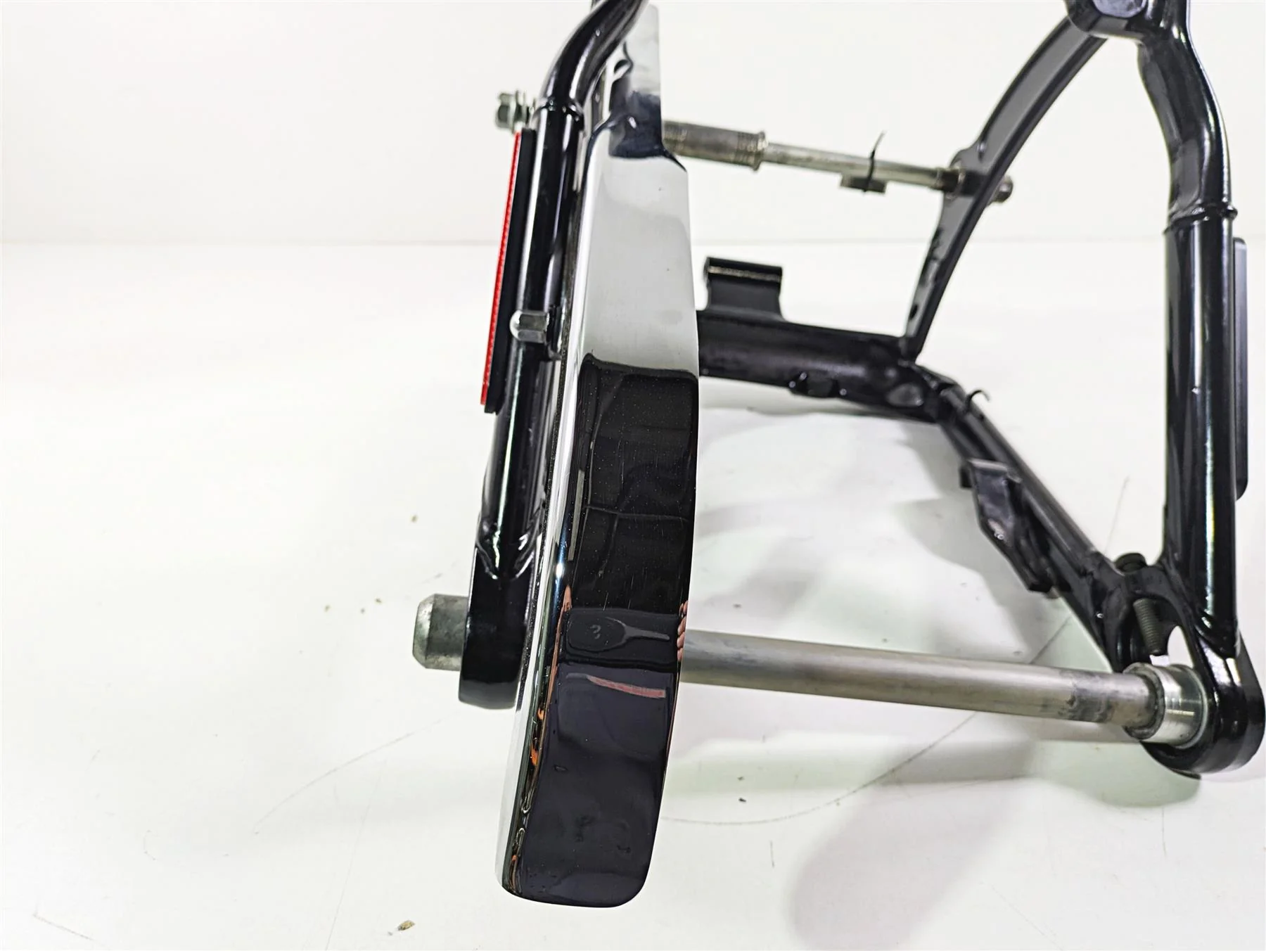 2009 Harley FXCWC Softail Rocker Rear Suspension Swingarm Swing Arm 47694-09 - Image 12