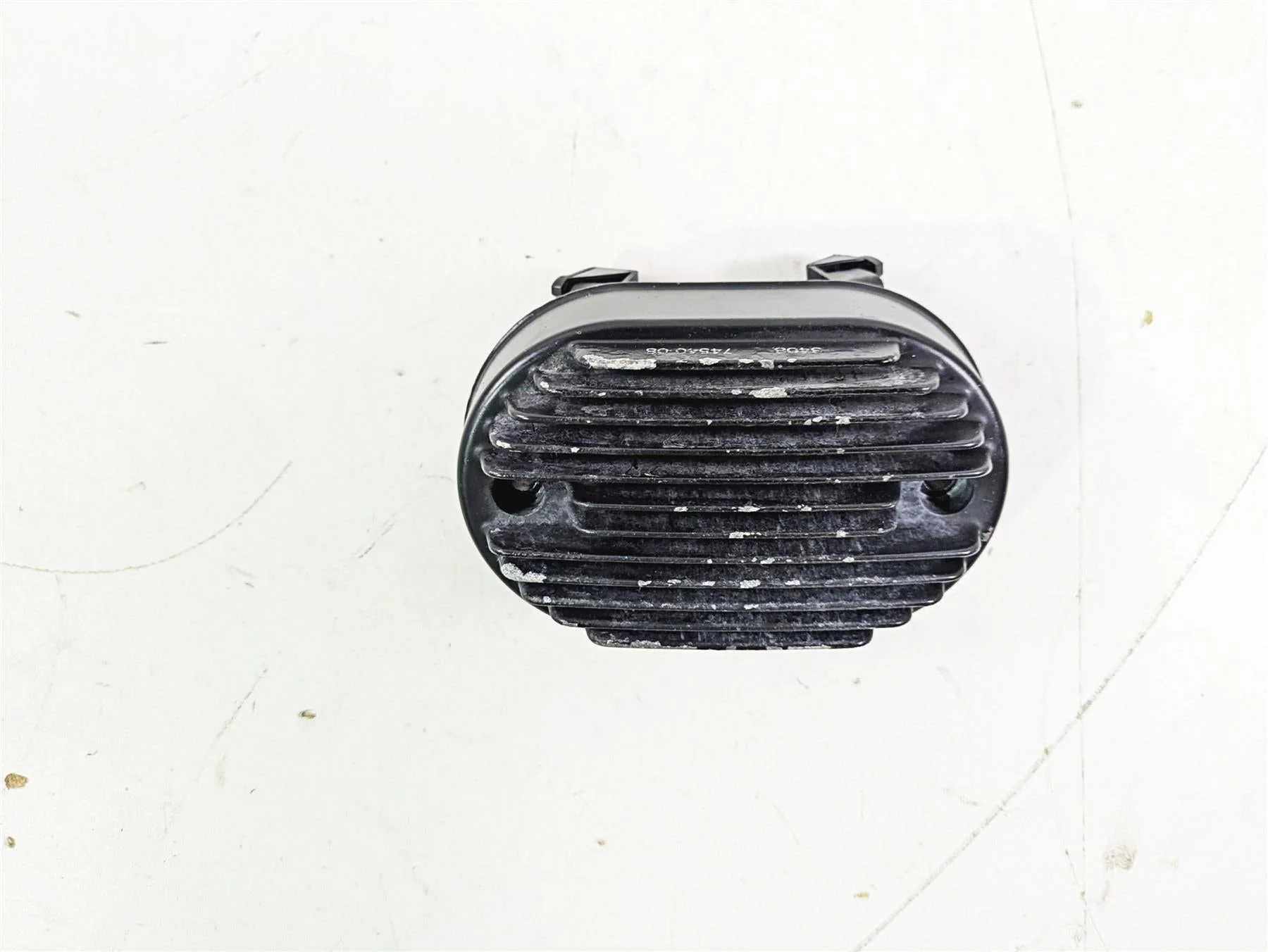2009 Harley FXCWC Softail Rocker Rectifier Voltage Regulator 74540-08 - Image 5