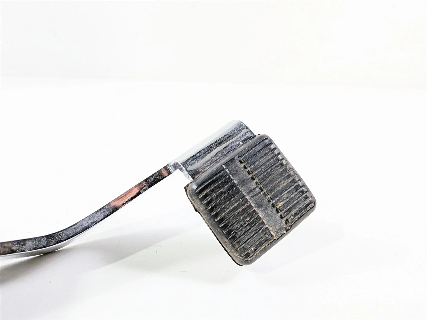 2009 Harley FXCWC Softail Rocker Right Front Footpeg Mount - Read 42508-08 - Image 8