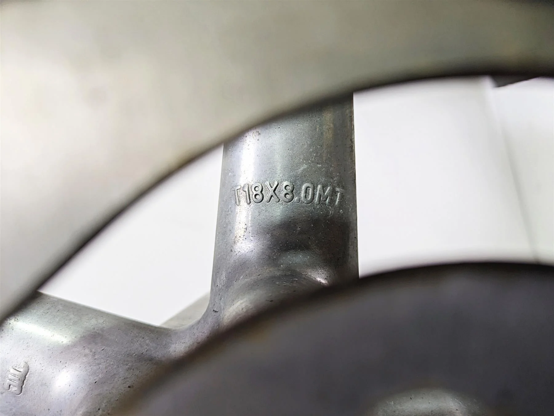 2009 Harley FXCWC Softail Rocker Straight 18x8 Rear Wheel Rim 41501-08 - Image 10