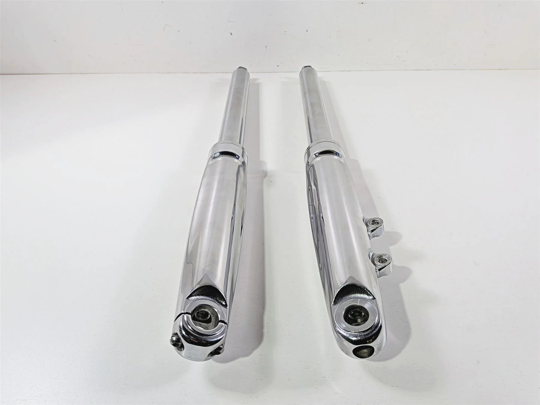 2009 Harley FXCWC Softail Rocker Straight Chrome Front Fork Leg Set 46950-08 - Image 3