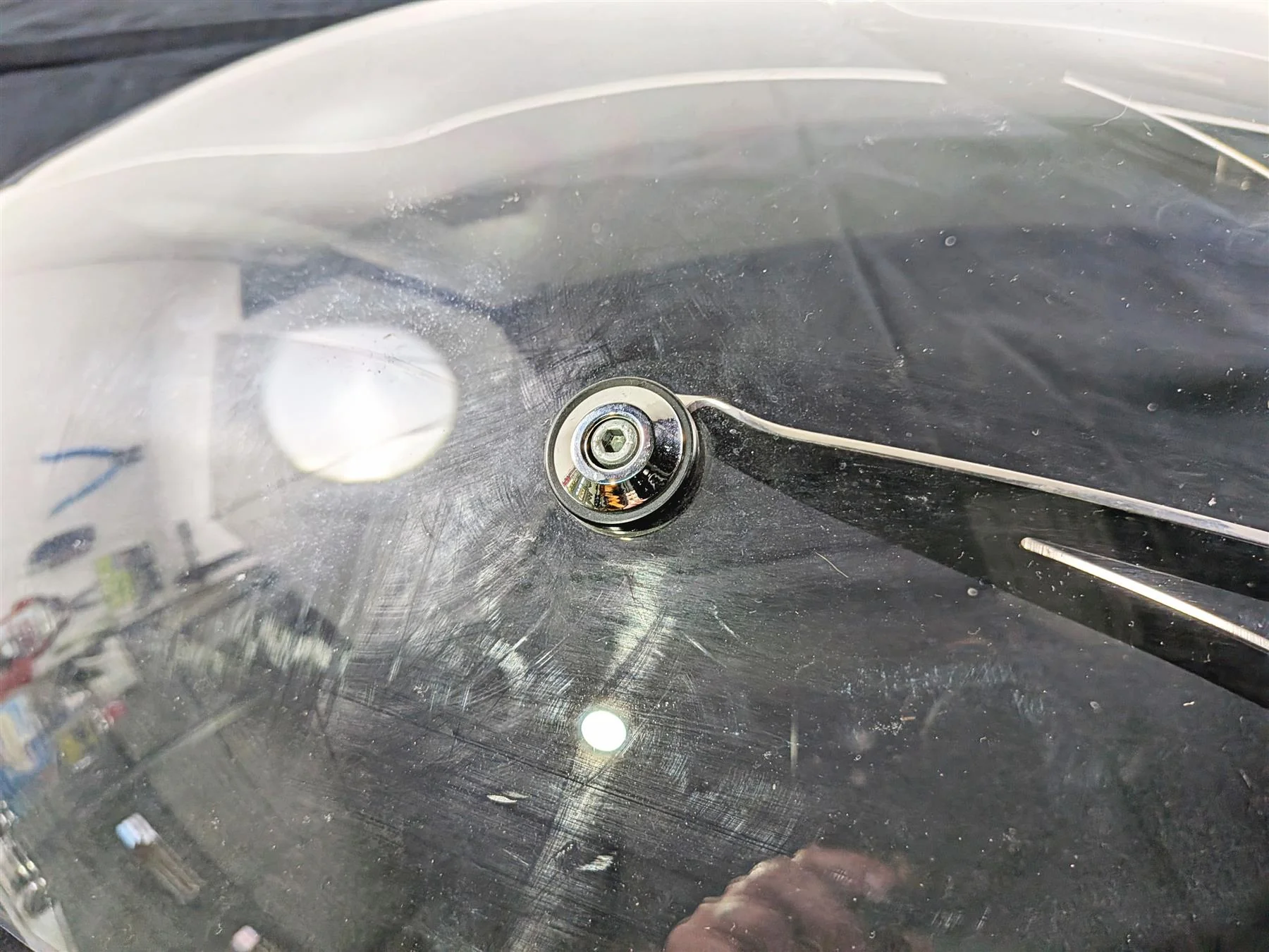 2009 Harley FXCWC Softail Rocker Super Sport Windshield + Mounts - Read 57331-07 - Image 9