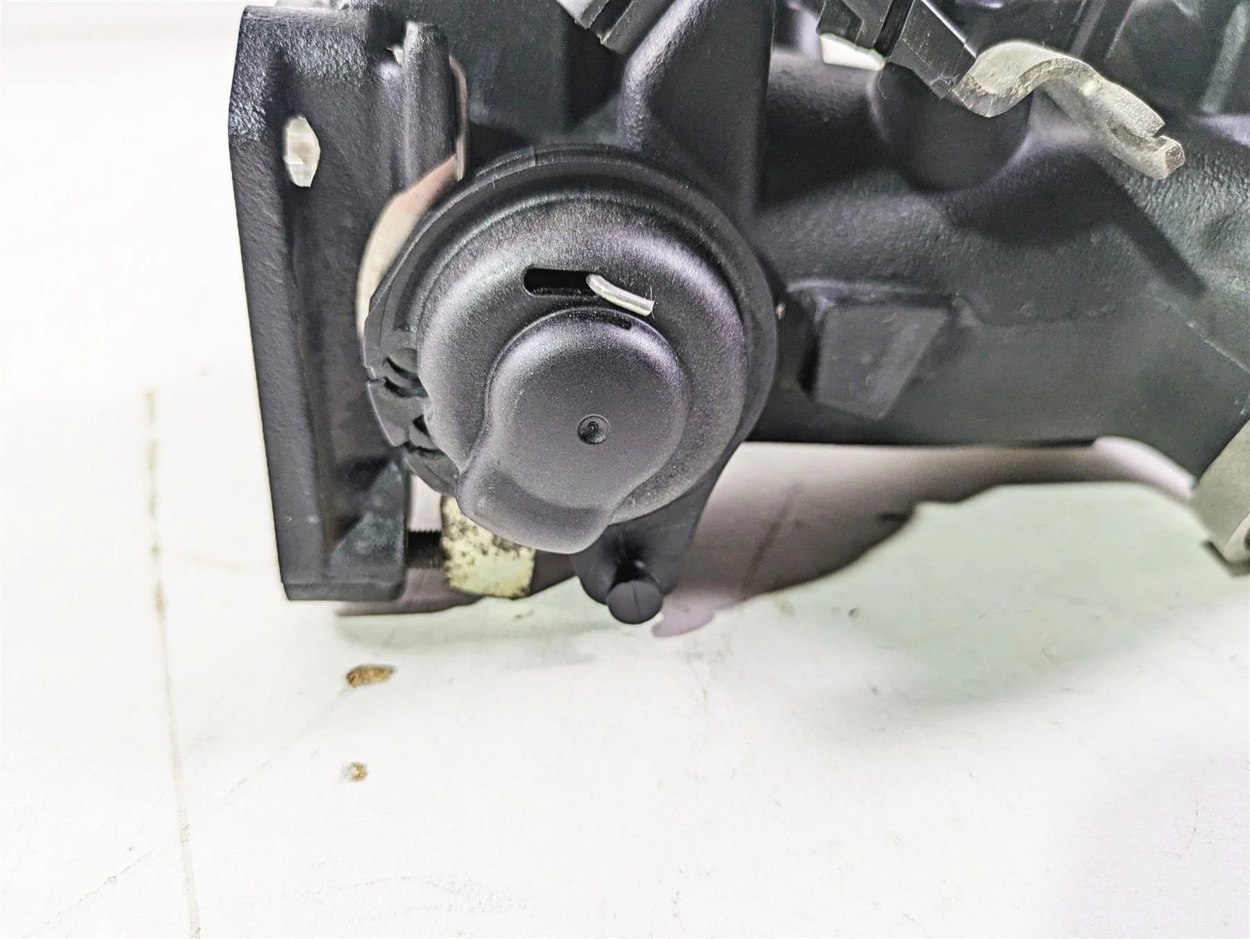 2009 Harley FXCWC Softail Rocker Throttle Body Fuel Injection 27708-06 27618-06 - Image 11
