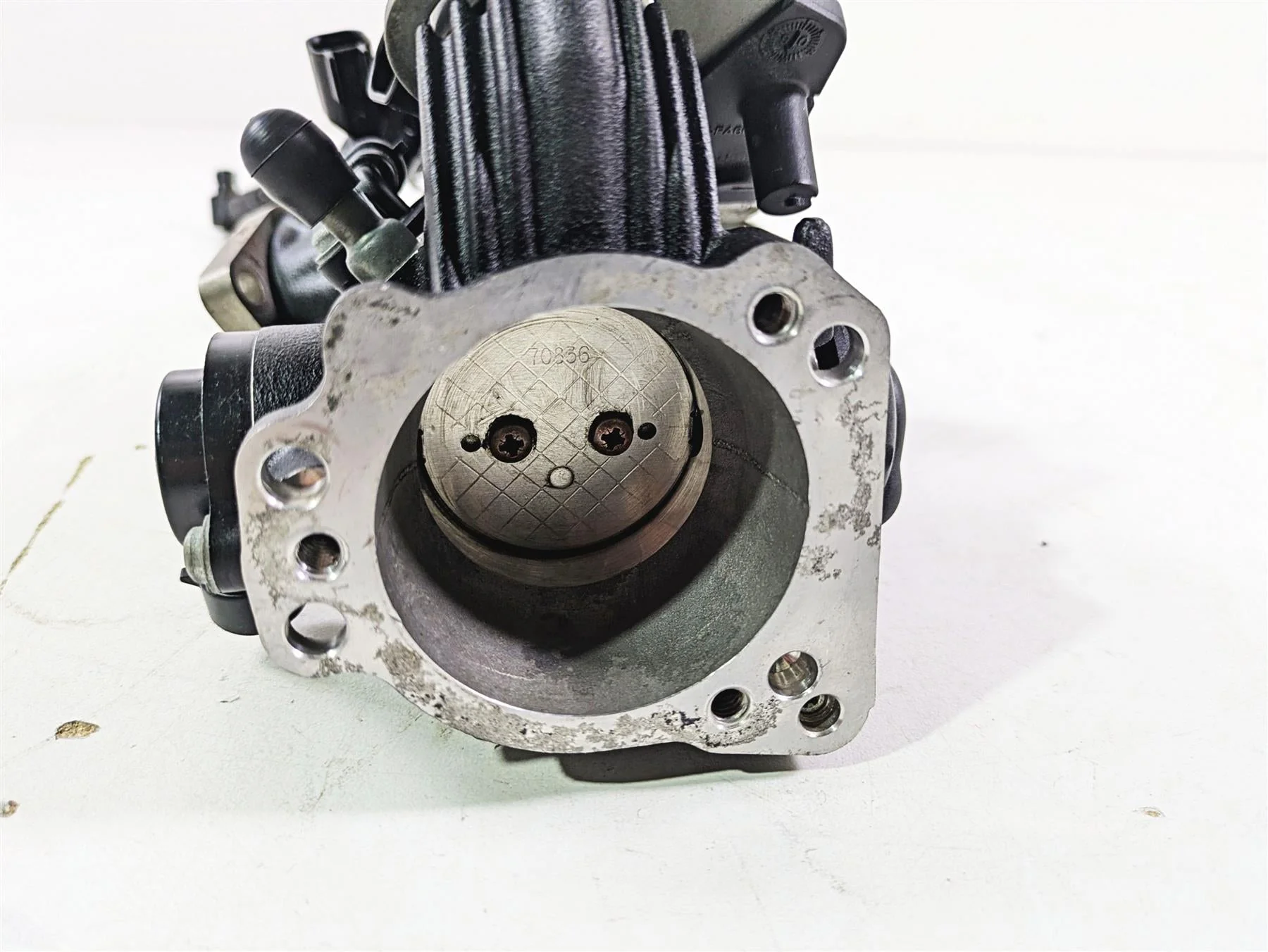2009 Harley FXCWC Softail Rocker Throttle Body Fuel Injection 27708-06 27618-06 - Image 12