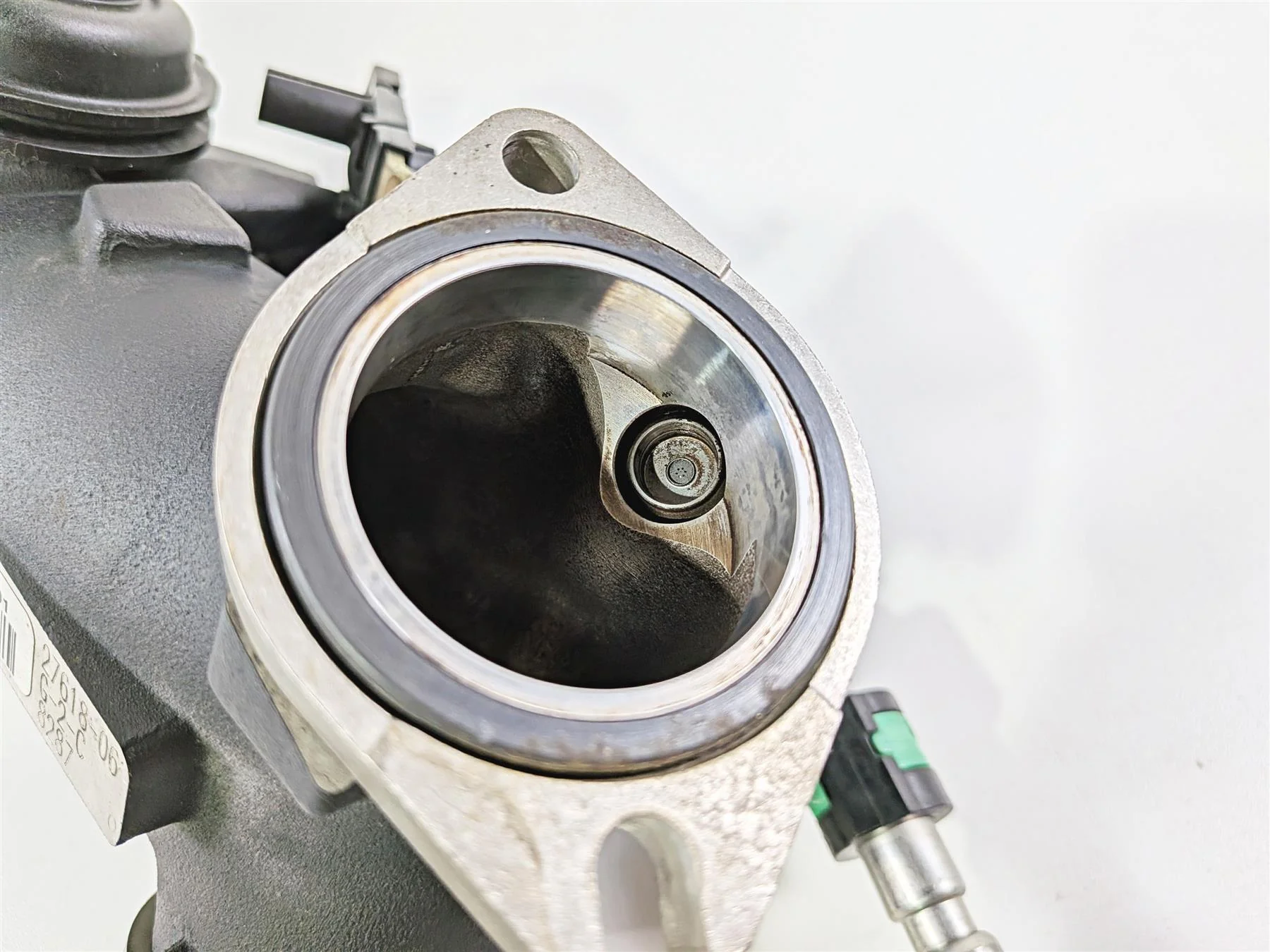 2009 Harley FXCWC Softail Rocker Throttle Body Fuel Injection 27708-06 27618-06 - Image 6