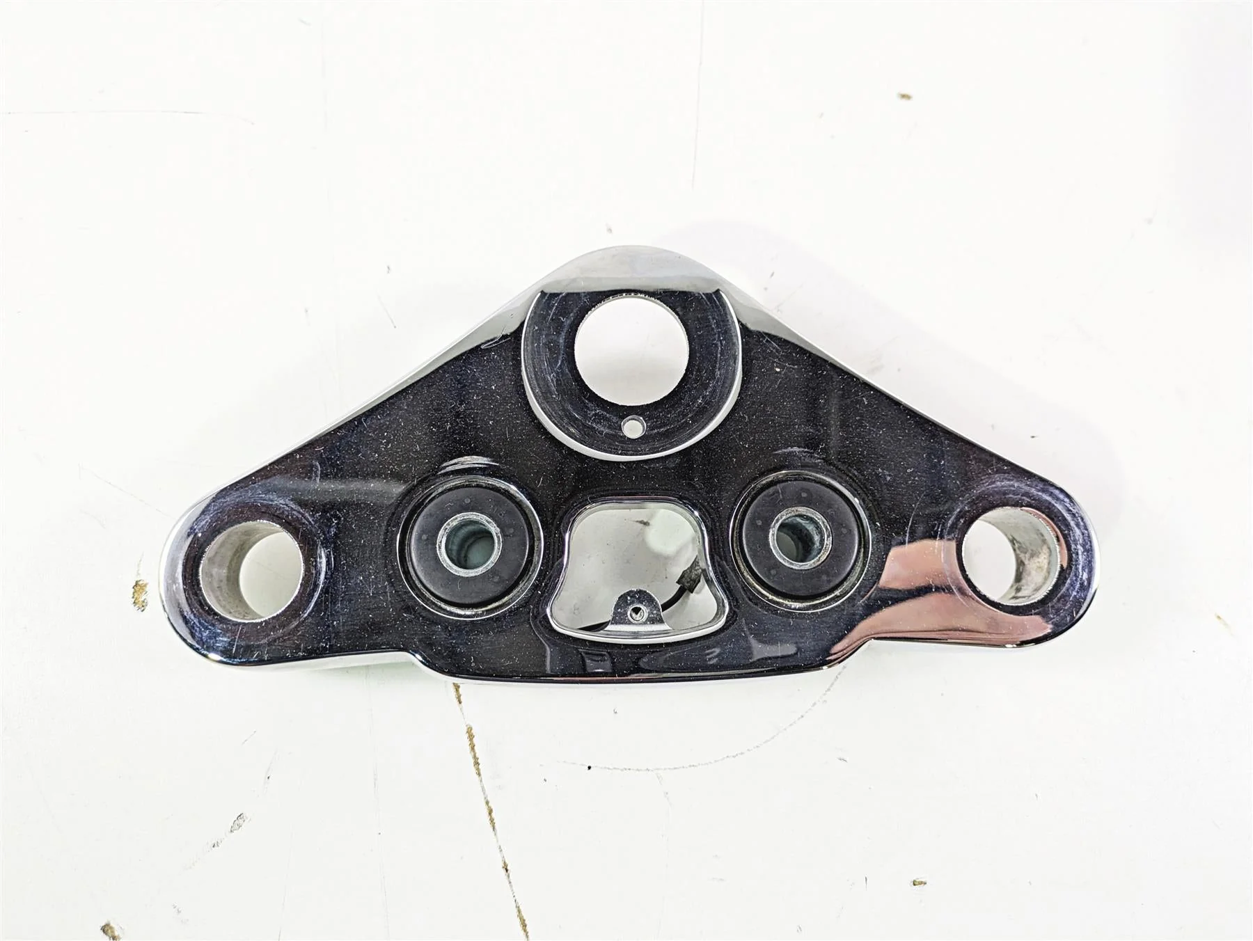 2009 Harley FXCWC Softail Rocker Upper Triple Tree Steering Clamp 49mm 46637-08 - Image 3