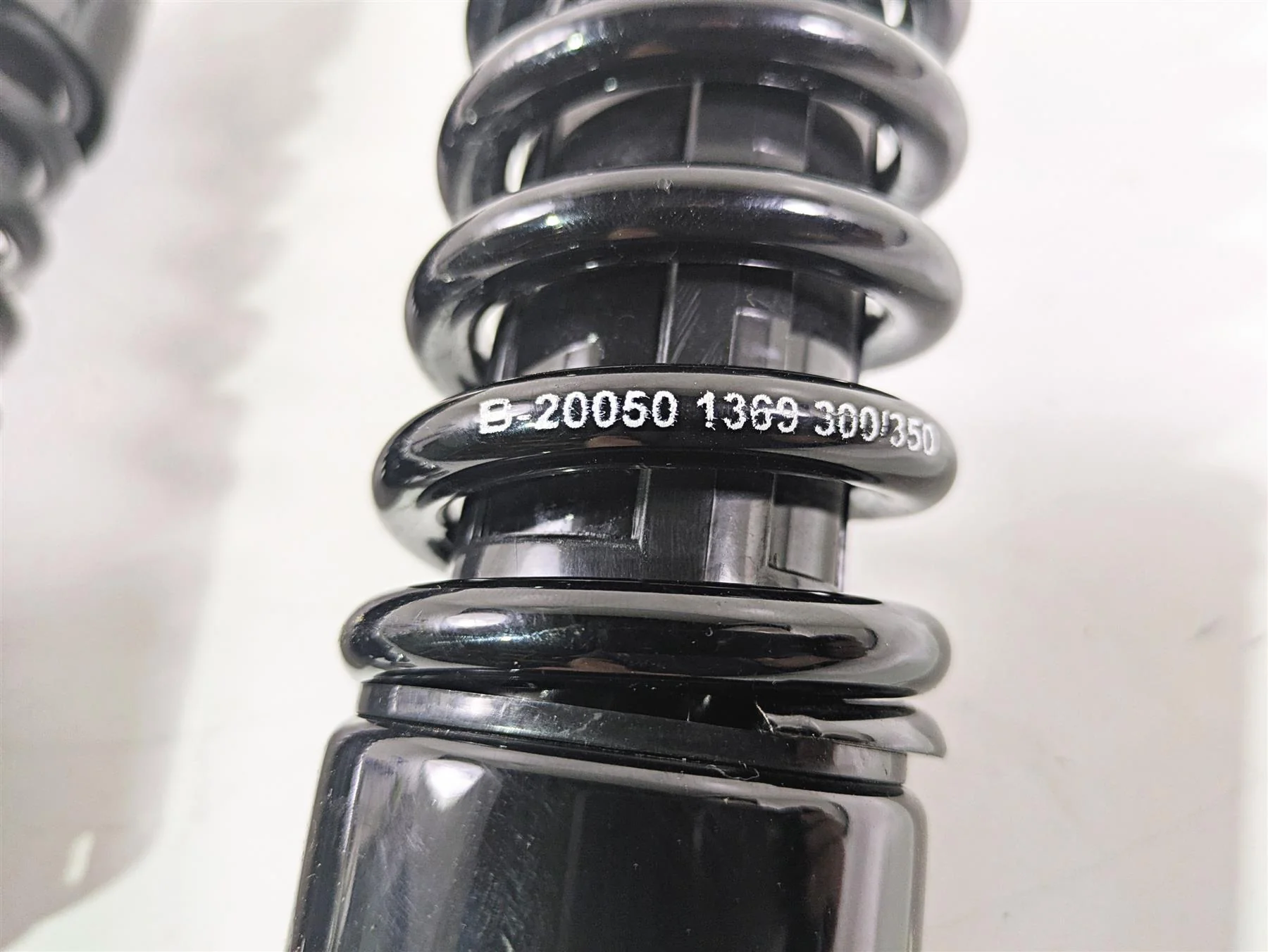 2009 Harley FXDC Dyna Super Glide 11" Progressive Suspension Shock Set 412-4045 - Image 7