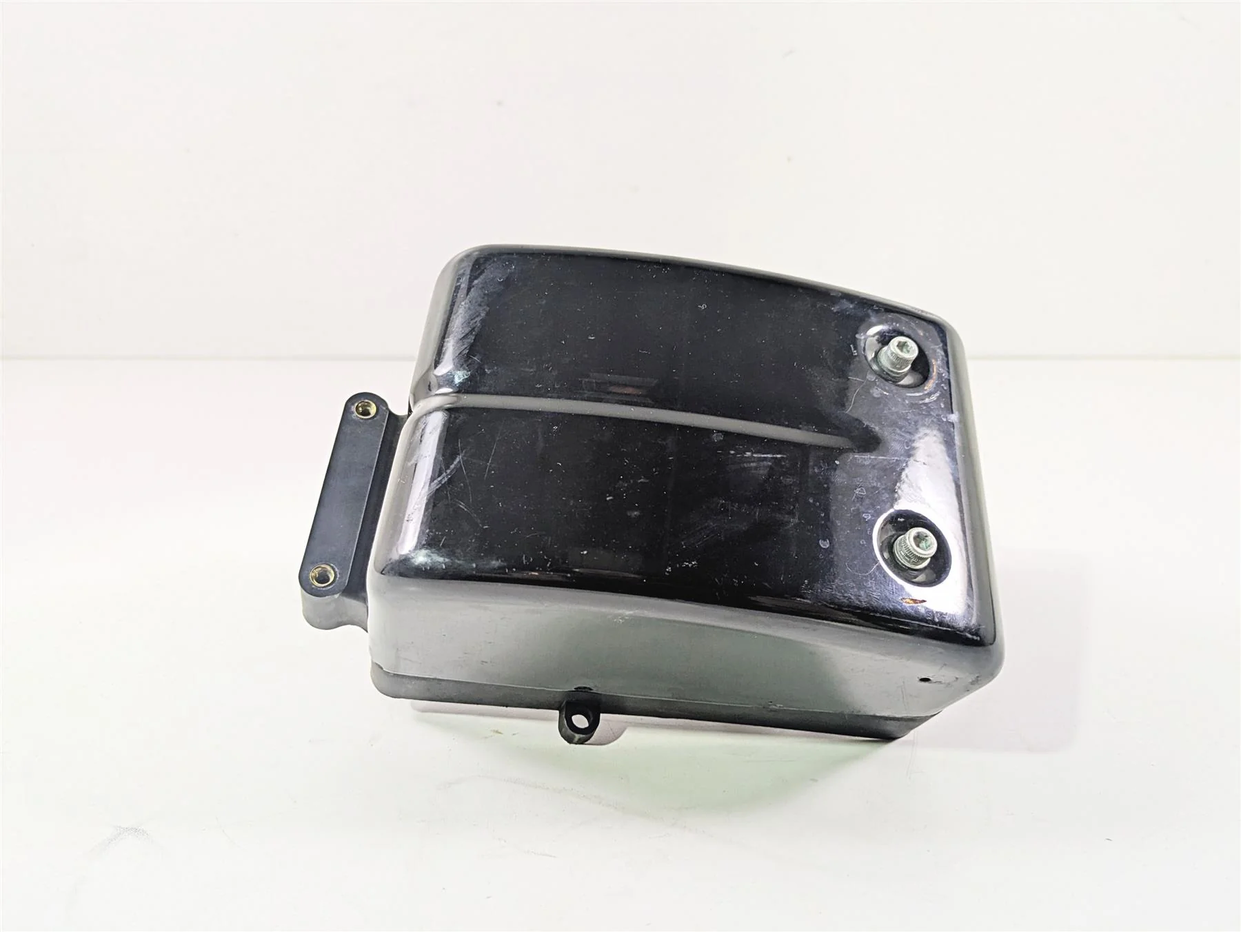 2009 Harley FXDC Dyna Super Glide Electric Holder Tray Carrier & Cover 70367-04 - Image 2