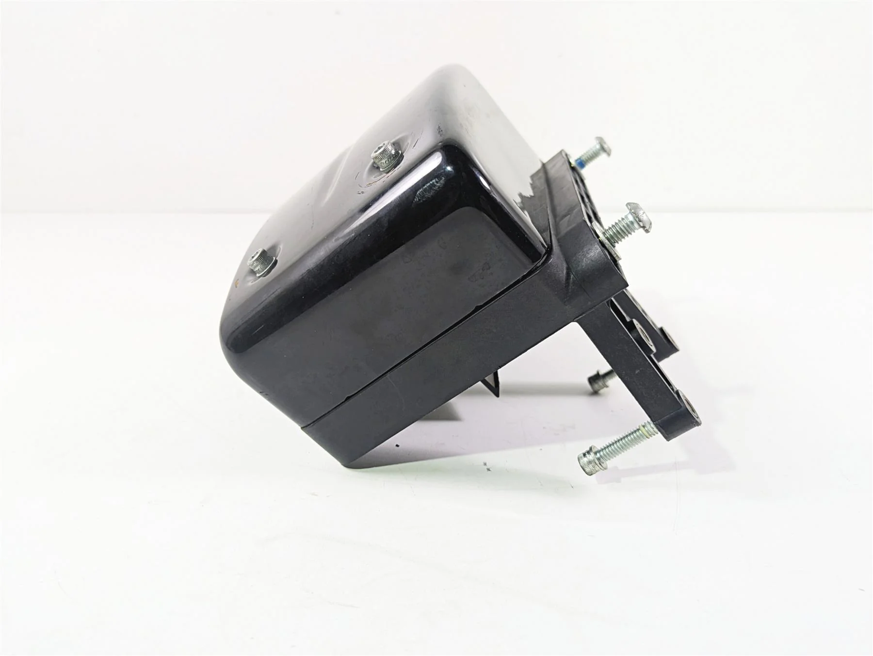 2009 Harley FXDC Dyna Super Glide Electric Holder Tray Carrier & Cover 70367-04 - Image 3