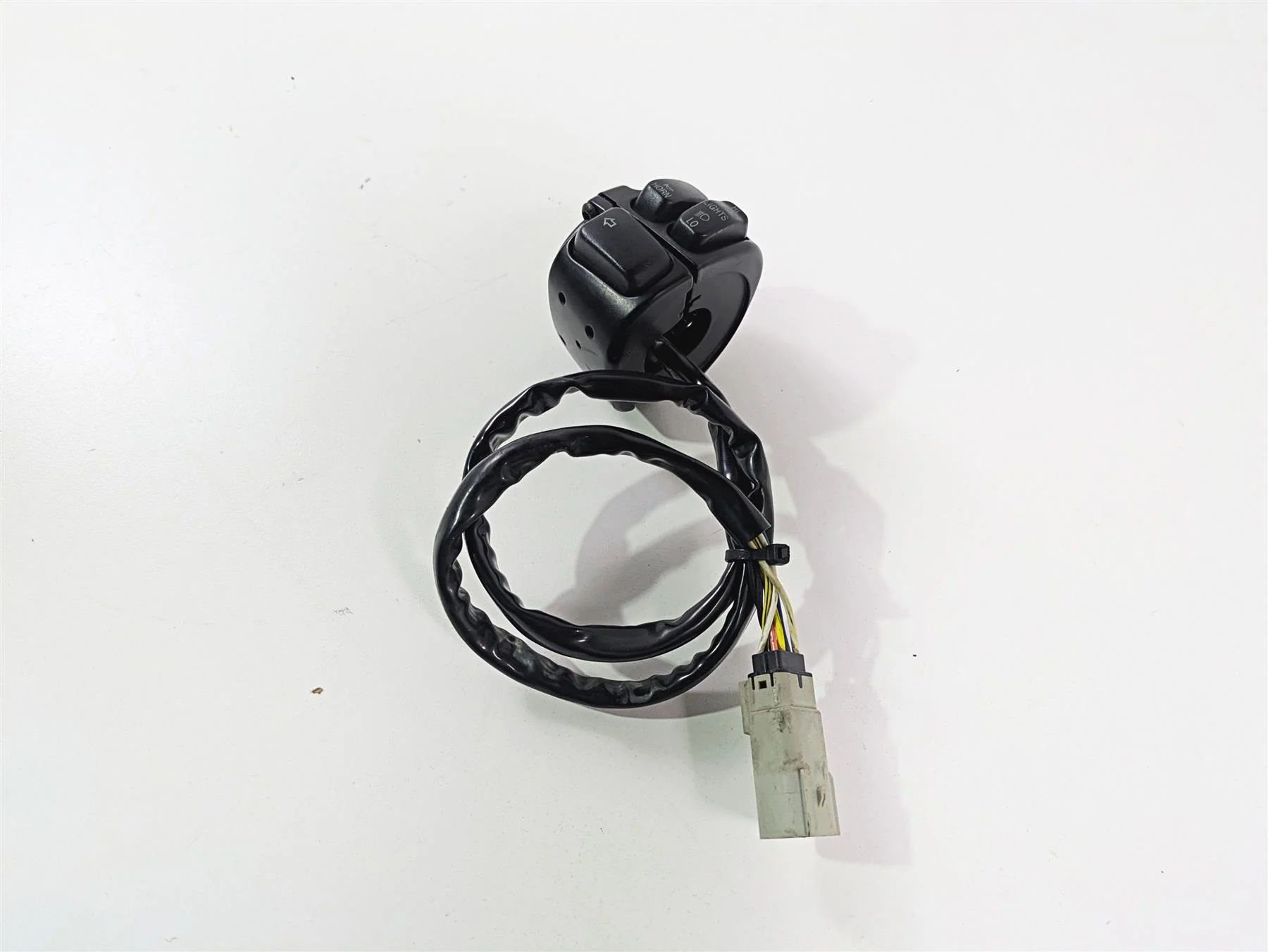 2009 Harley FXDC Dyna Super Glide Left Hand Lights Control Switch 71682-06A - Image 12