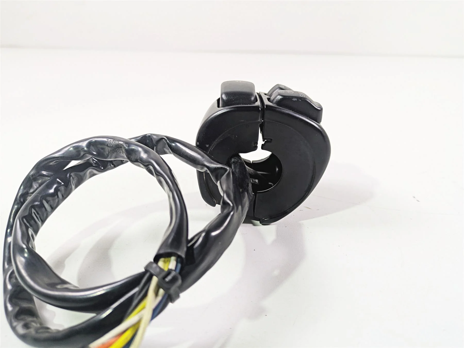 2009 Harley FXDC Dyna Super Glide Left Hand Lights Control Switch 71682-06A - Image 3