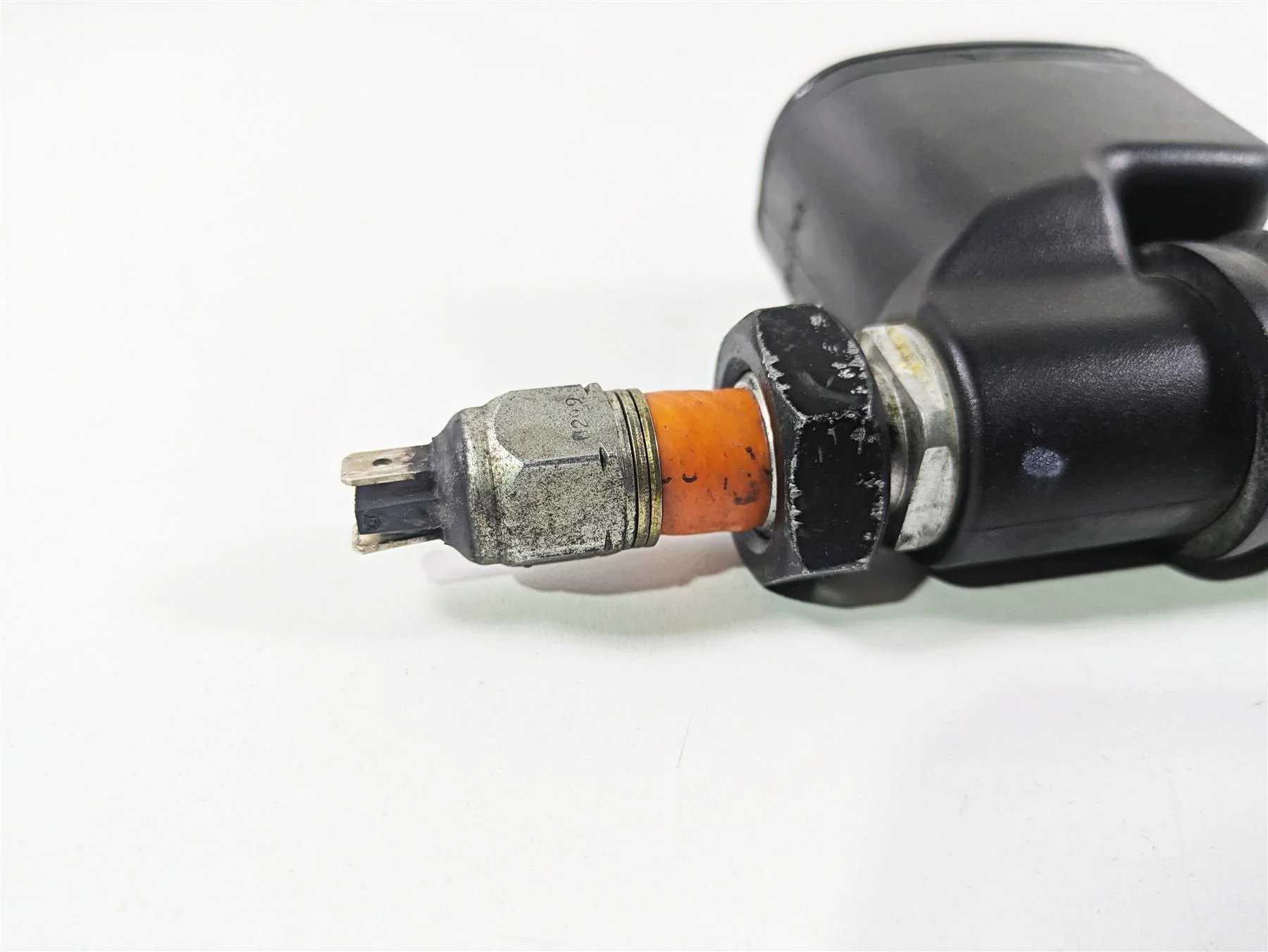 2009 Harley FXDC Dyna Super Glide Rear Brake Master Cylinder 42474-06C - Image 8