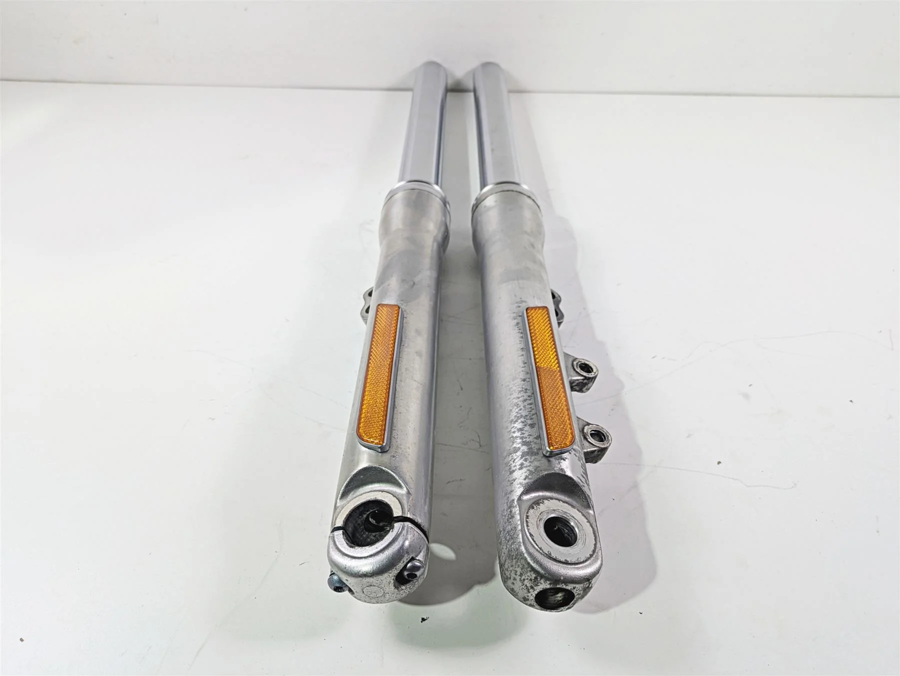 2009 Harley FXDC Dyna Super Glide Straight Front Fork Set 45947-06A 45948-06B - Image 4