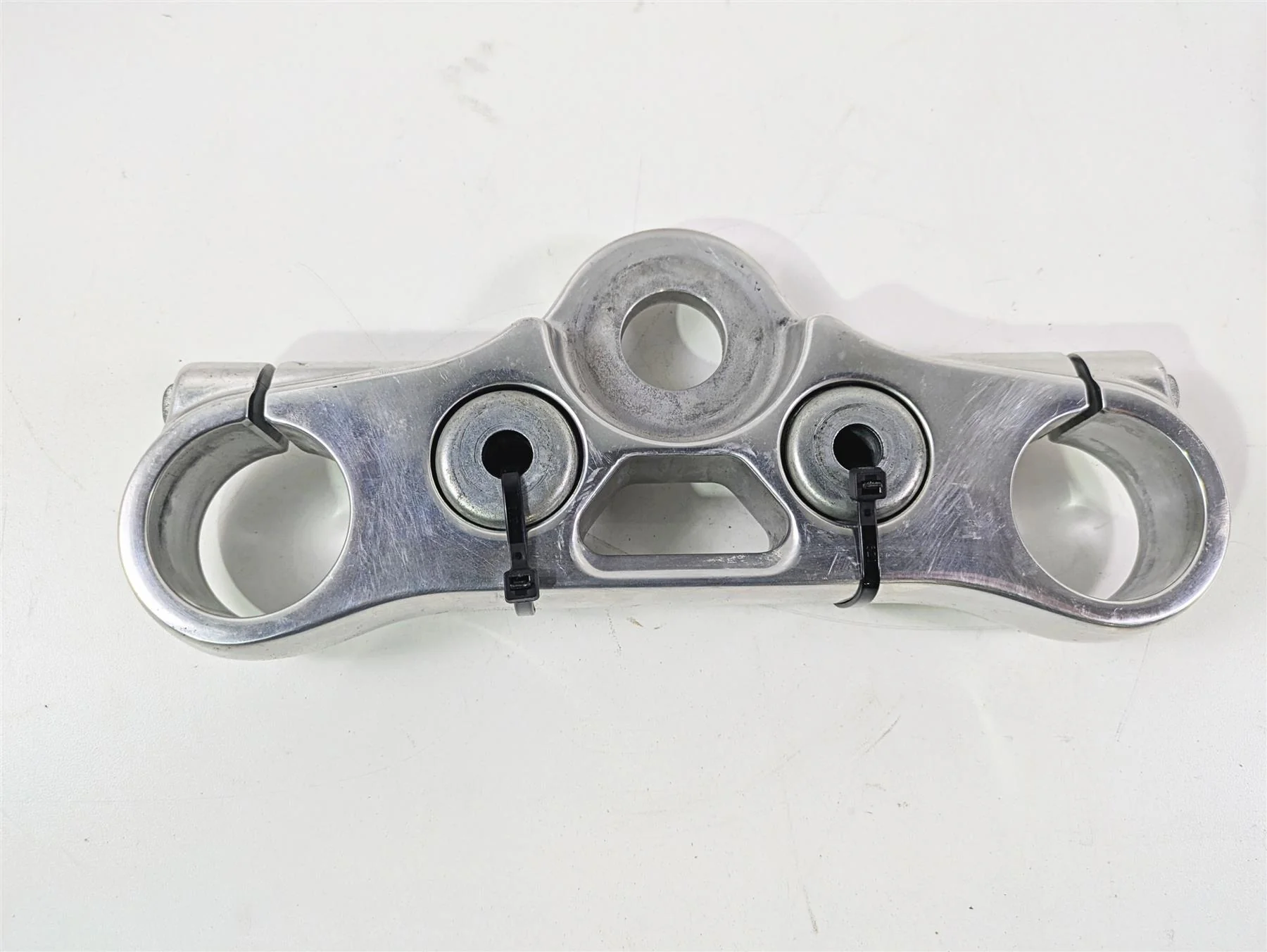 2009 Harley FXDC Dyna Super Glide Upper Triple Tree Steering Clamp 45538-08 - Image 6