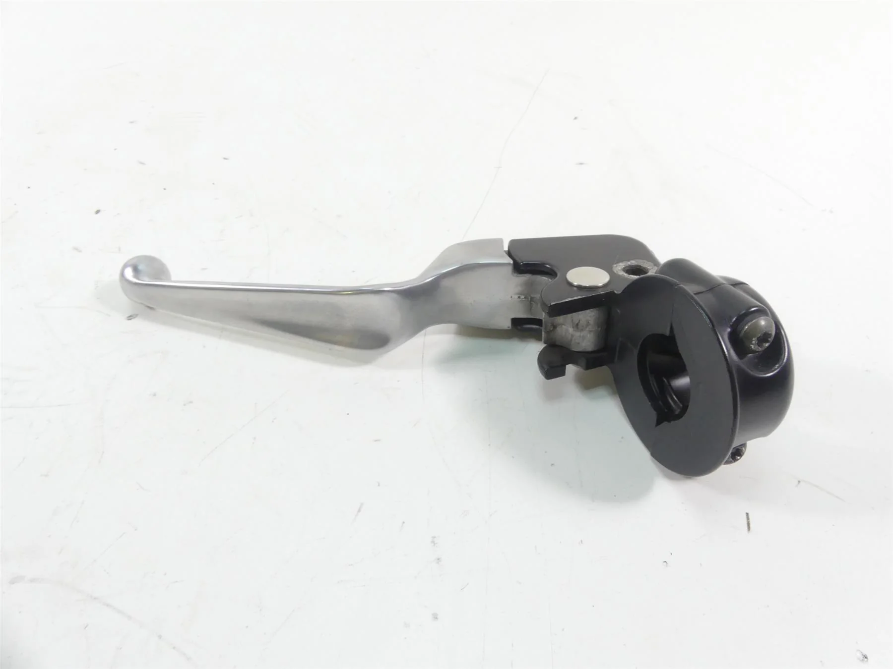 2009 Harley FXDF Dyna Fat Bob Clutch Perch & Lever 38608-96 - Image 3
