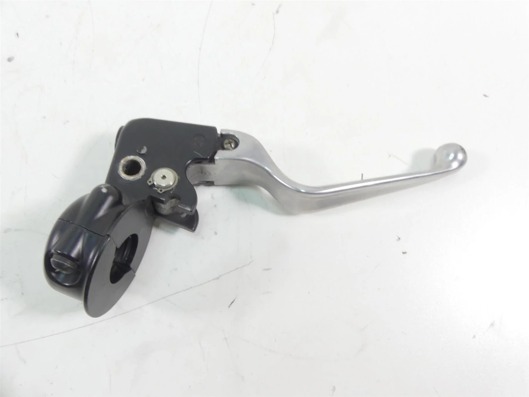 2009 Harley FXDF Dyna Fat Bob Clutch Perch & Lever 38608-96 - Image 5