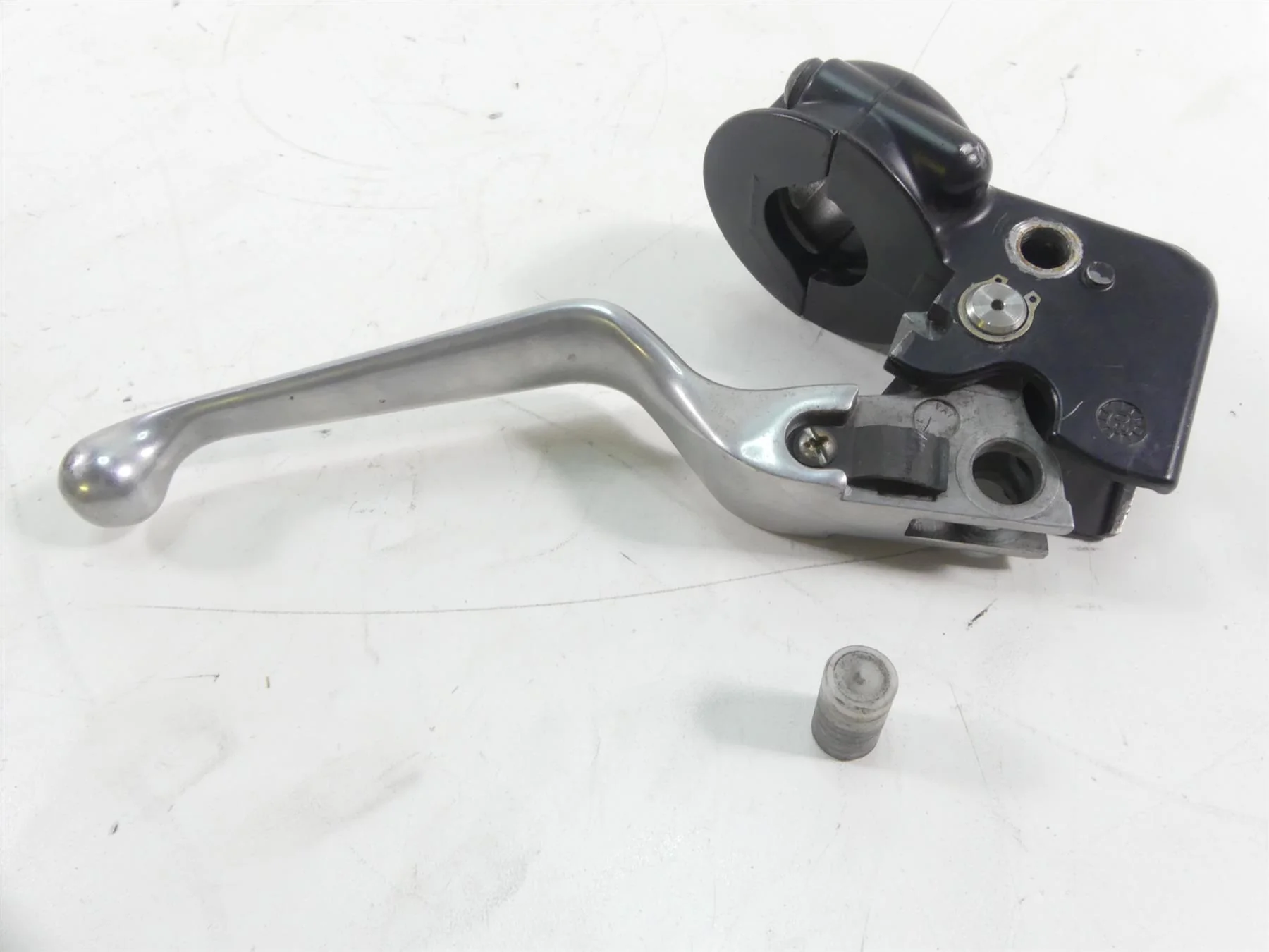 2009 Harley FXDF Dyna Fat Bob Clutch Perch & Lever 38608-96 - Image 6