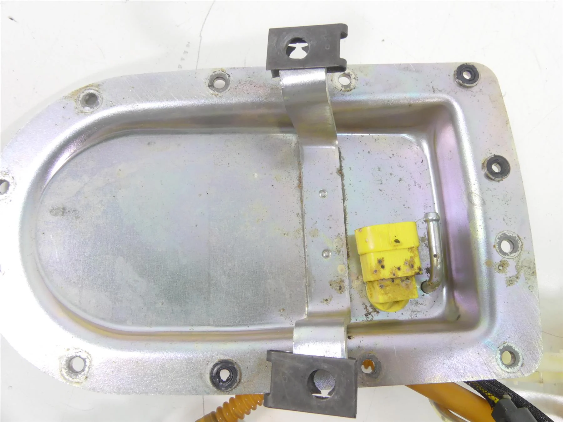2009 Harley FXDF Dyna Fat Bob Fuel Gas Petrol Pump + Level Sender 75218-04D - Image 9