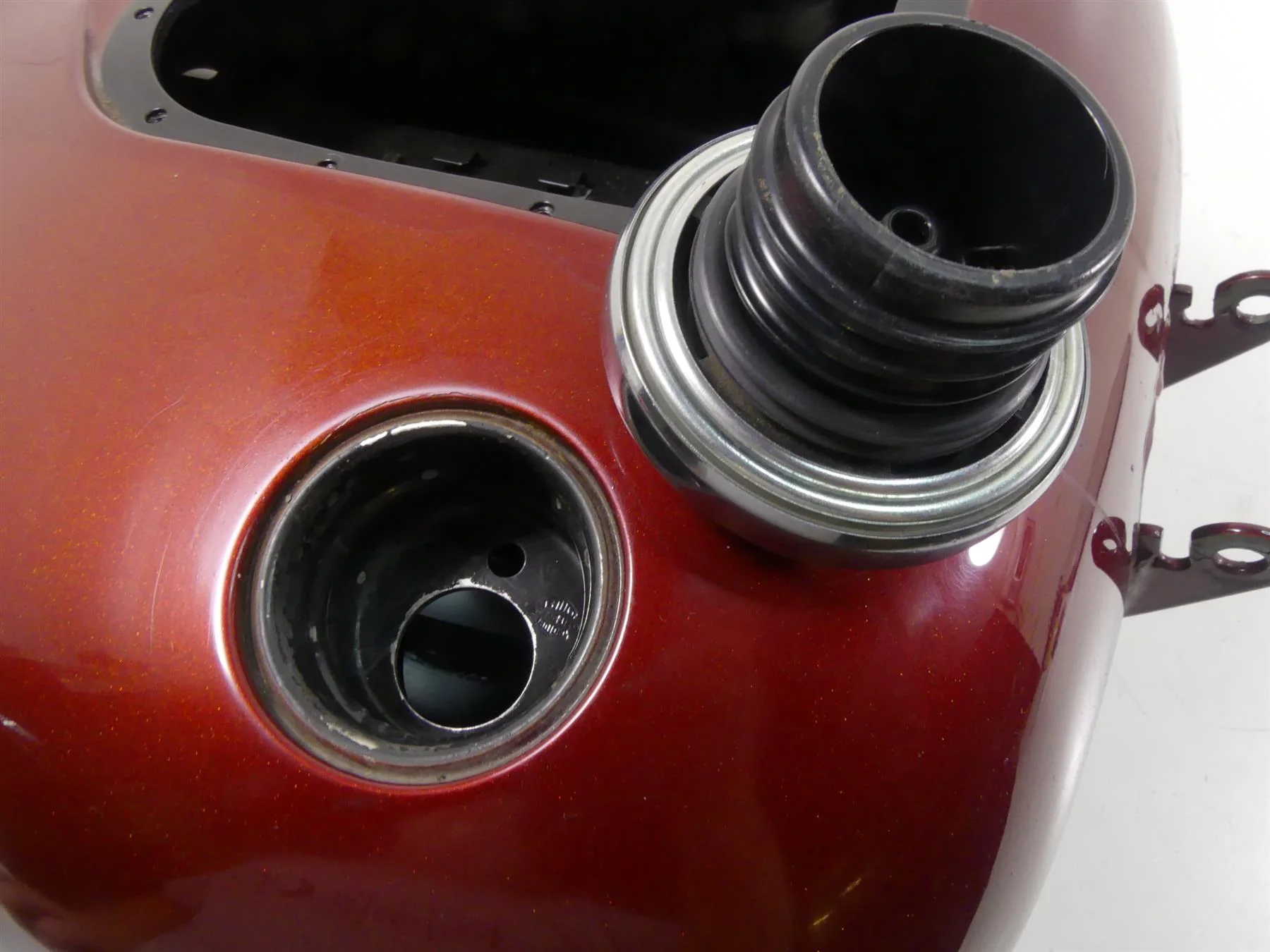 2009 Harley FXDF Dyna Fat Bob Fuel Gas Petrol Tank Reservoir - Read 61000705 - Image 7