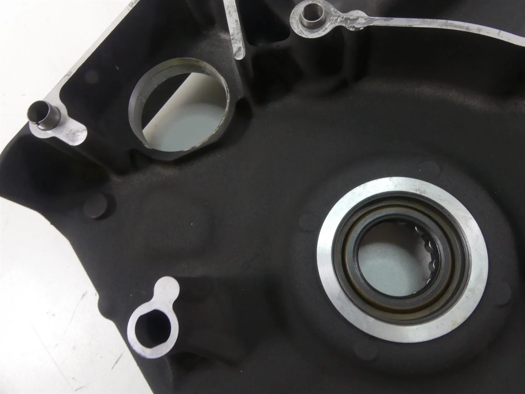 2009 Harley FXDF Dyna Fat Bob Inner Primary Drive Clutch Cover 60681-06B - Image 11