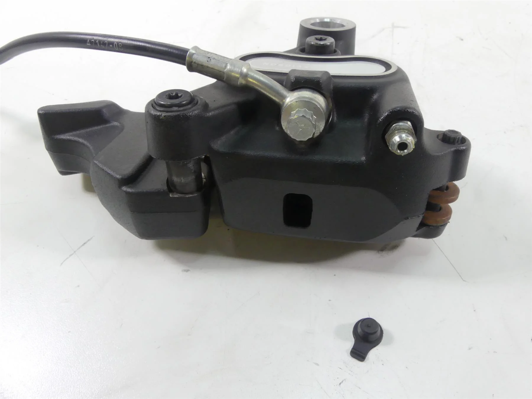 2009 Harley FXDF Dyna Fat Bob Rear Brake Caliper + Mount & Line 40908-08 - Image 7