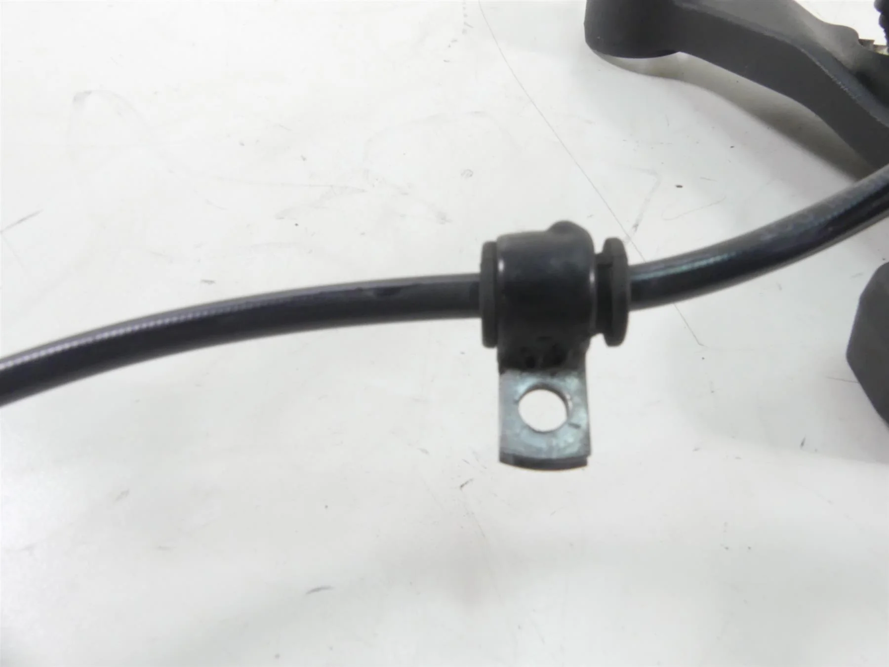 2009 Harley FXDF Dyna Fat Bob Rear Brake Caliper + Mount & Line 40908-08 - Image 9