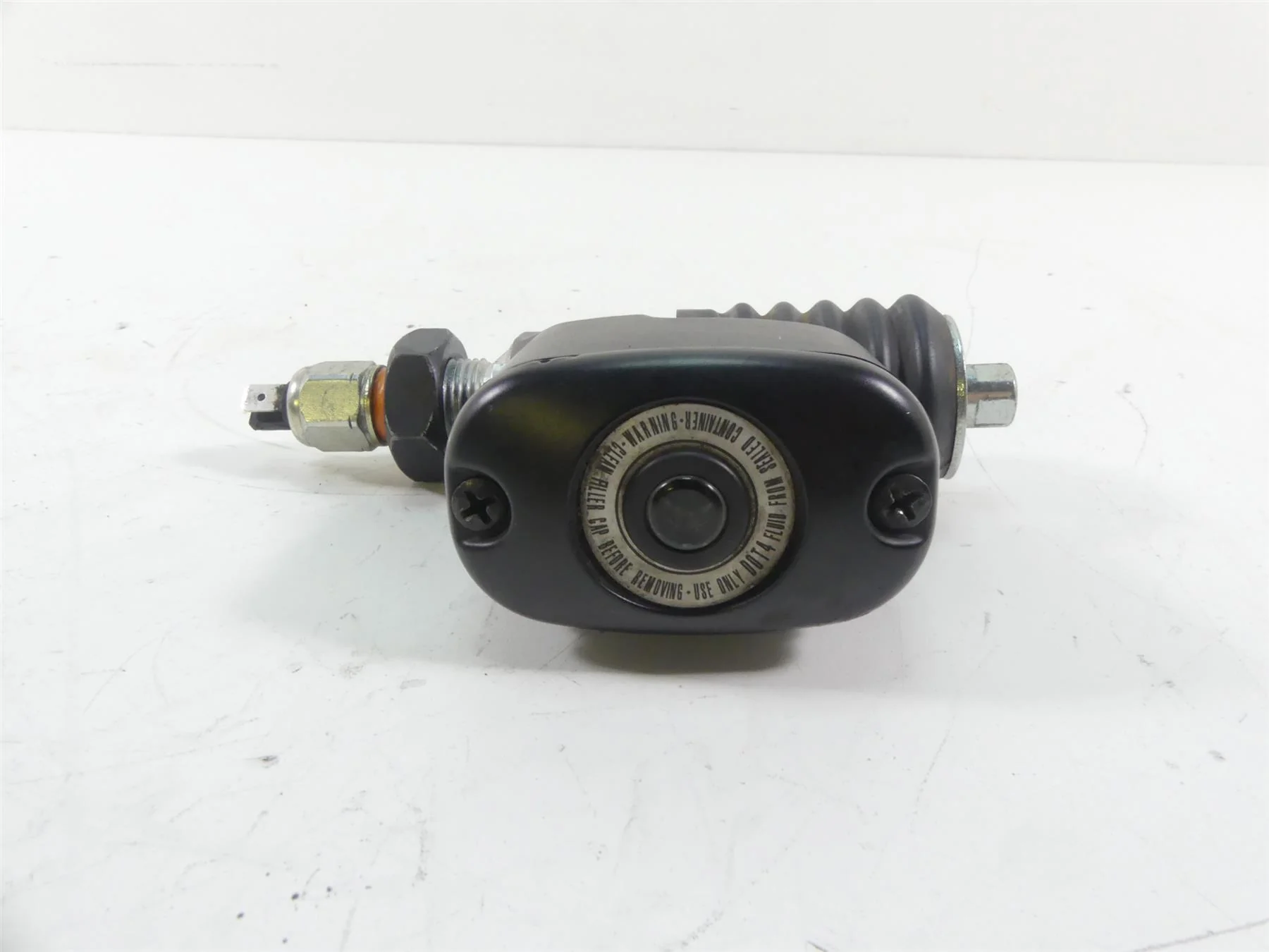 2009 Harley FXDF Dyna Fat Bob Rear Brake Master Cylinder 42474-06C - Image 3