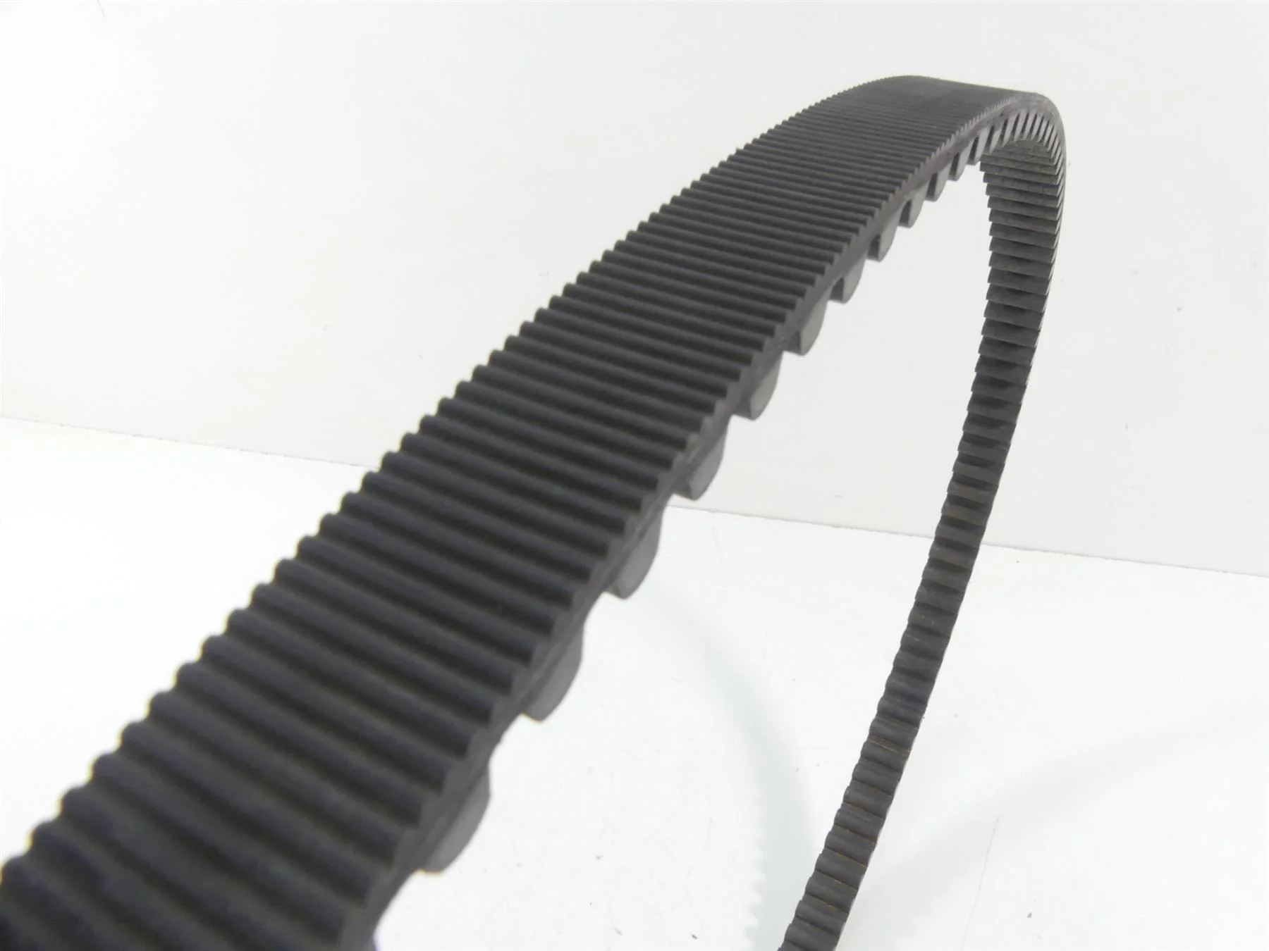 2009 Harley FXDF Dyna Fat Bob Rear Drive Belt 131T 1" 40046-07 - Image 3