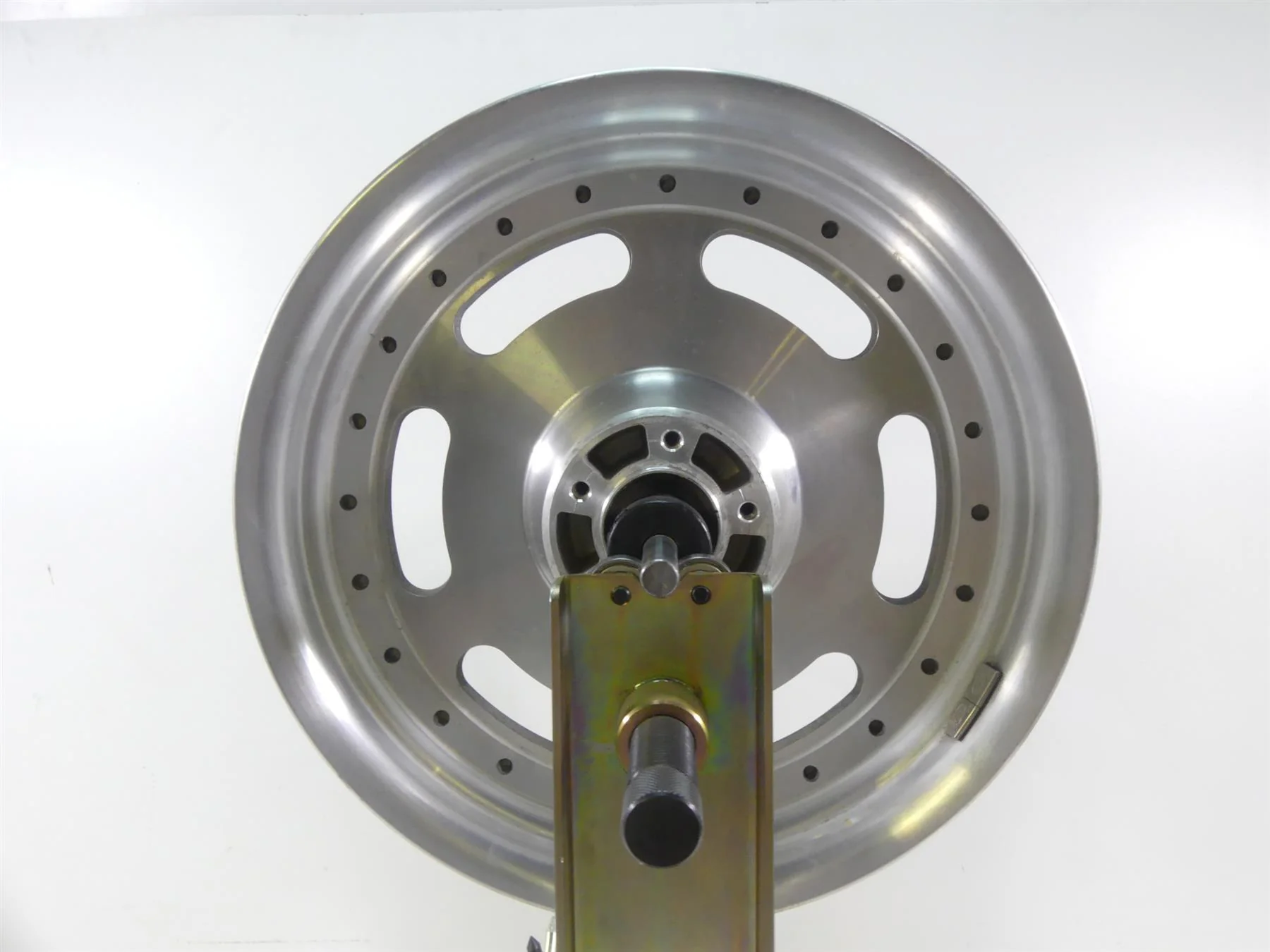 2009 Harley FXDF Dyna Fat Bob Straight Front Slot Wheel Rim 16x3 43300172 - Image 3