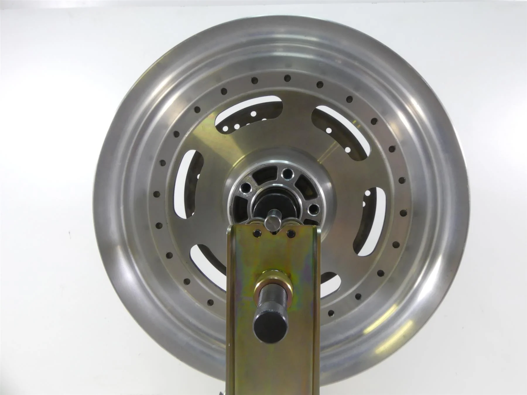 2009 Harley FXDF Dyna Fat Bob Straight Rear Slot Wheel Rim 16x5 40900179