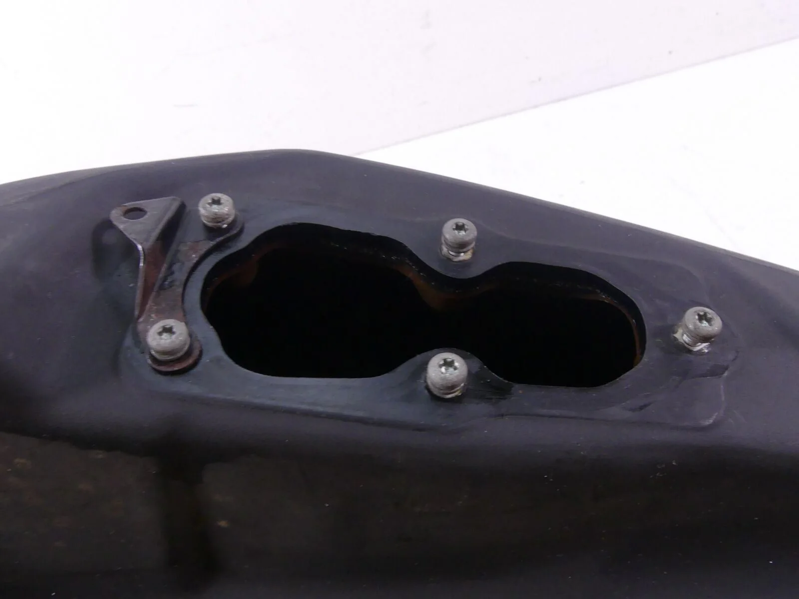 2009 Harley Sportster XR1200 Fuel Gas Petrol Reservoir Tank 61392-08 - Image 7