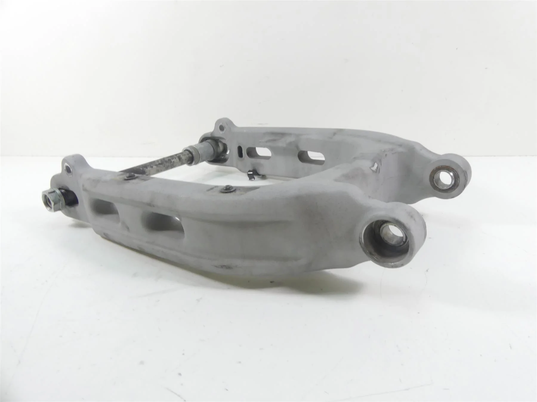 2009 Harley Sportster XR1200 Rear Swingarm Swing Arm + Axle & Guards 47680-08 - Image 8