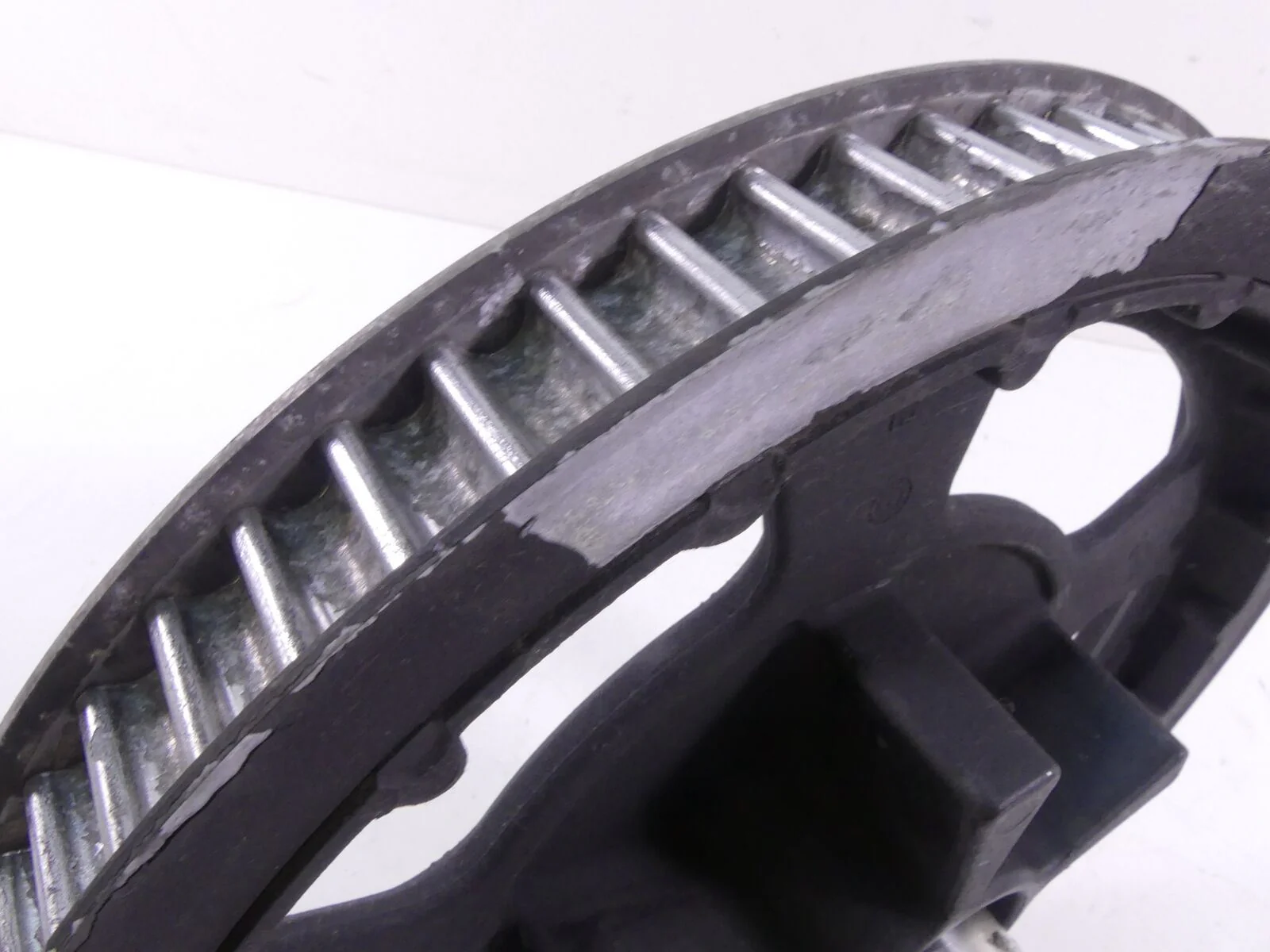 2009 Harley Touring FLHRC Road King Rear Belt Pulley  Sprocket 68T 1" 37781-09 - Image 4