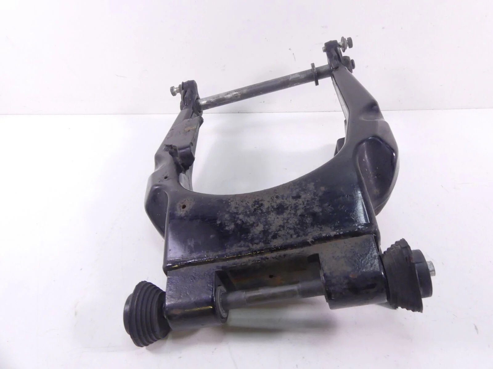 2009 Harley Touring FLHRC Road King Rear Swing Arm Swingarm 1" Axle 45470-09 - Image 2