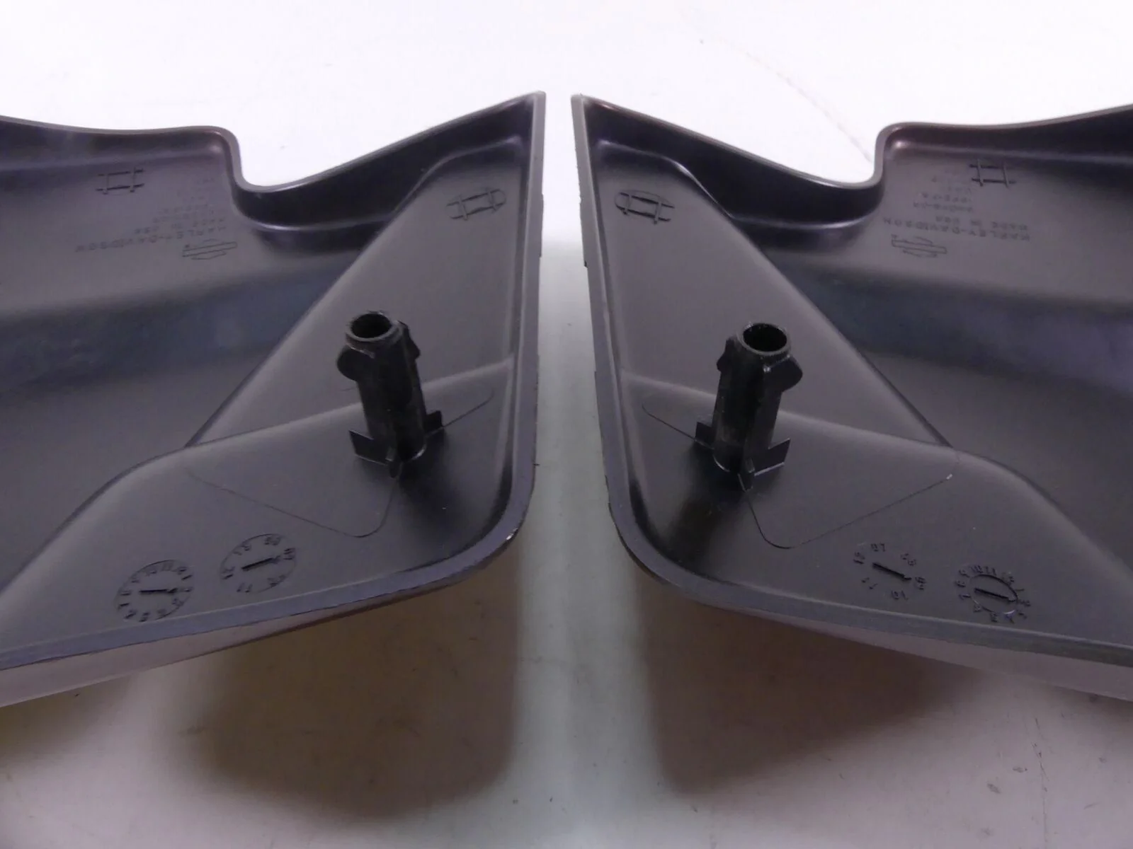 2009 Harley Touring FLHRC Road King Side Cover Fairing Set 66048-09A 66250-09 - Image 5