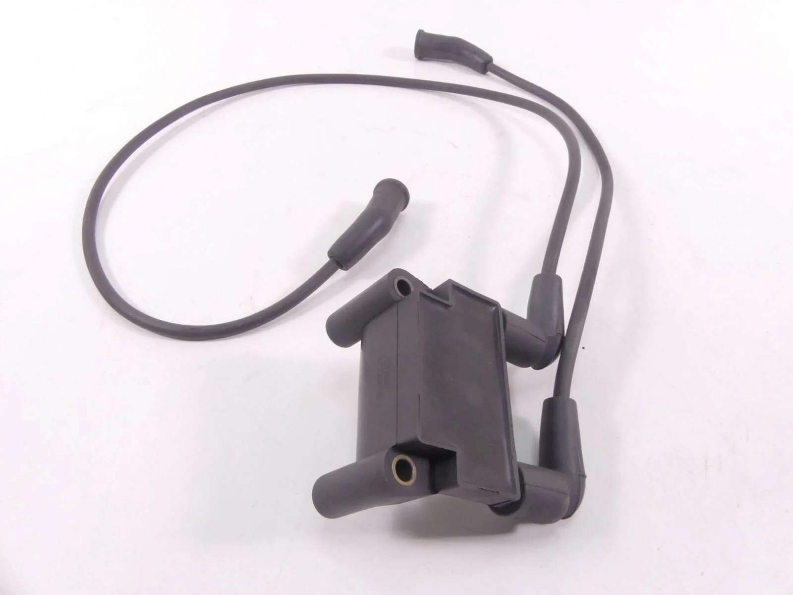 2009 Harley Touring FLHTCU Electra Glide Delphi Ignition Coil Coils 31696-07A