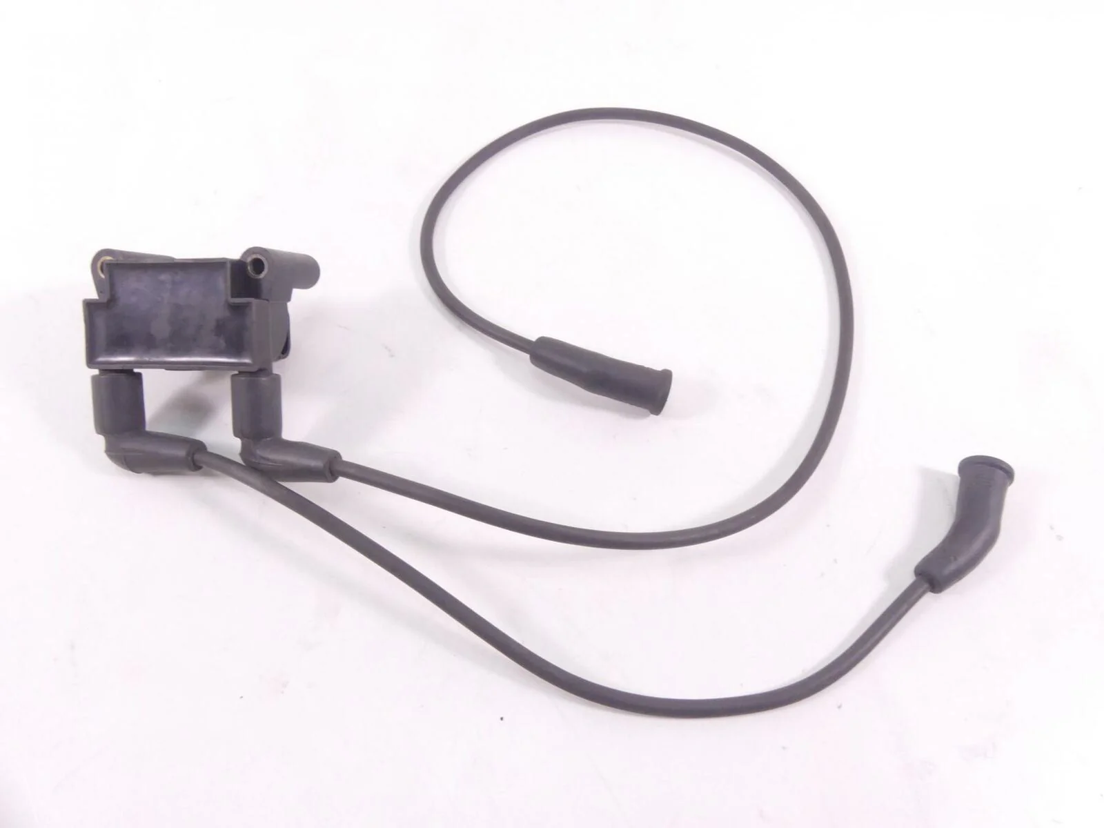 2009 Harley Touring FLHTCU Electra Glide Delphi Ignition Coil Coils 31696-07A - Image 2